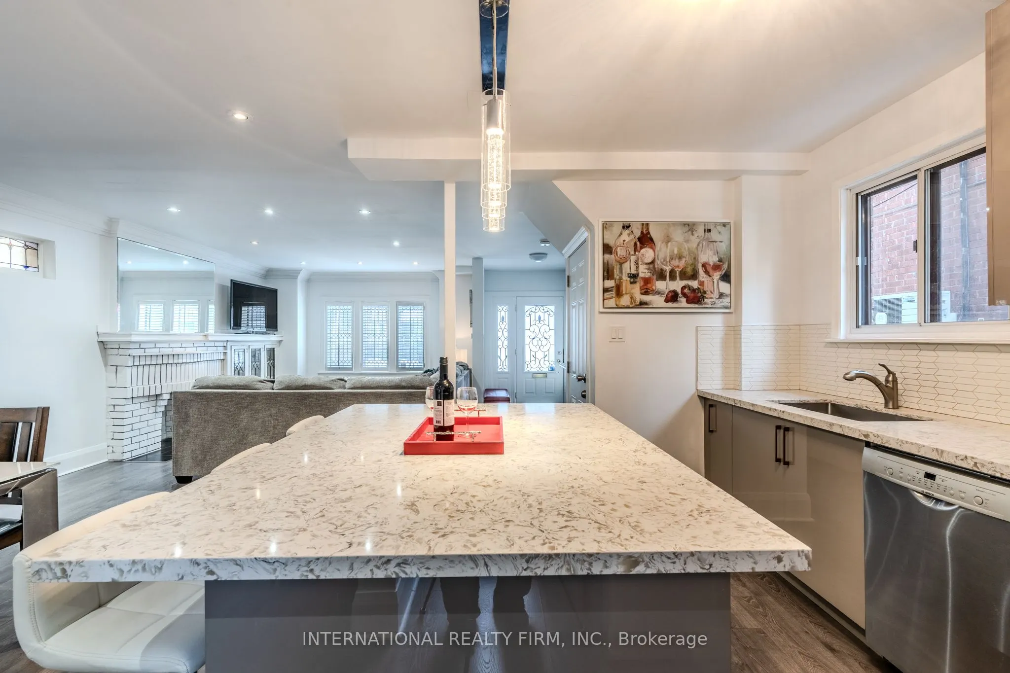 47 Maxwell Avenue, #MainSecondFloors
