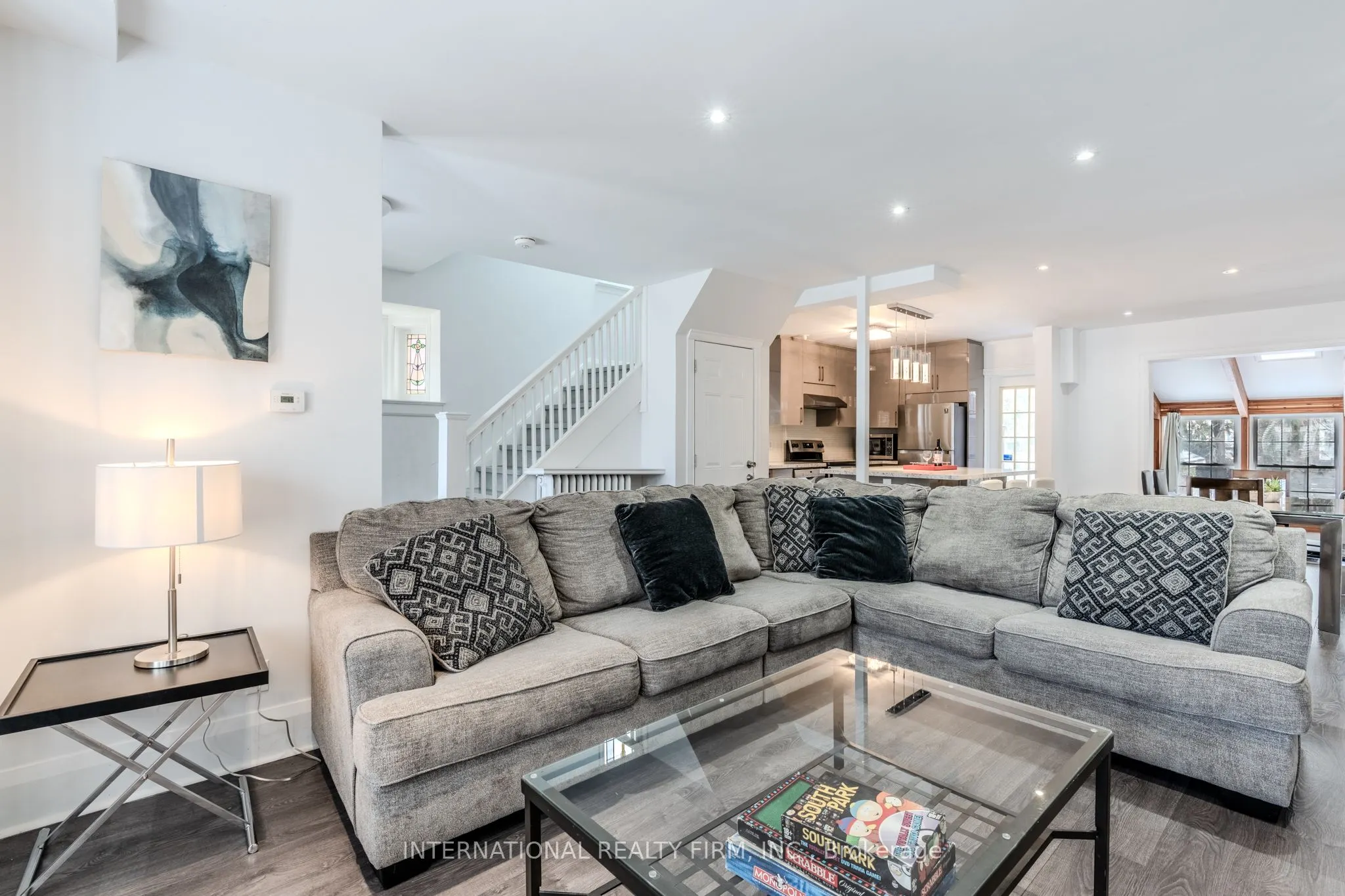 47 Maxwell Avenue, #MainSecondFloors