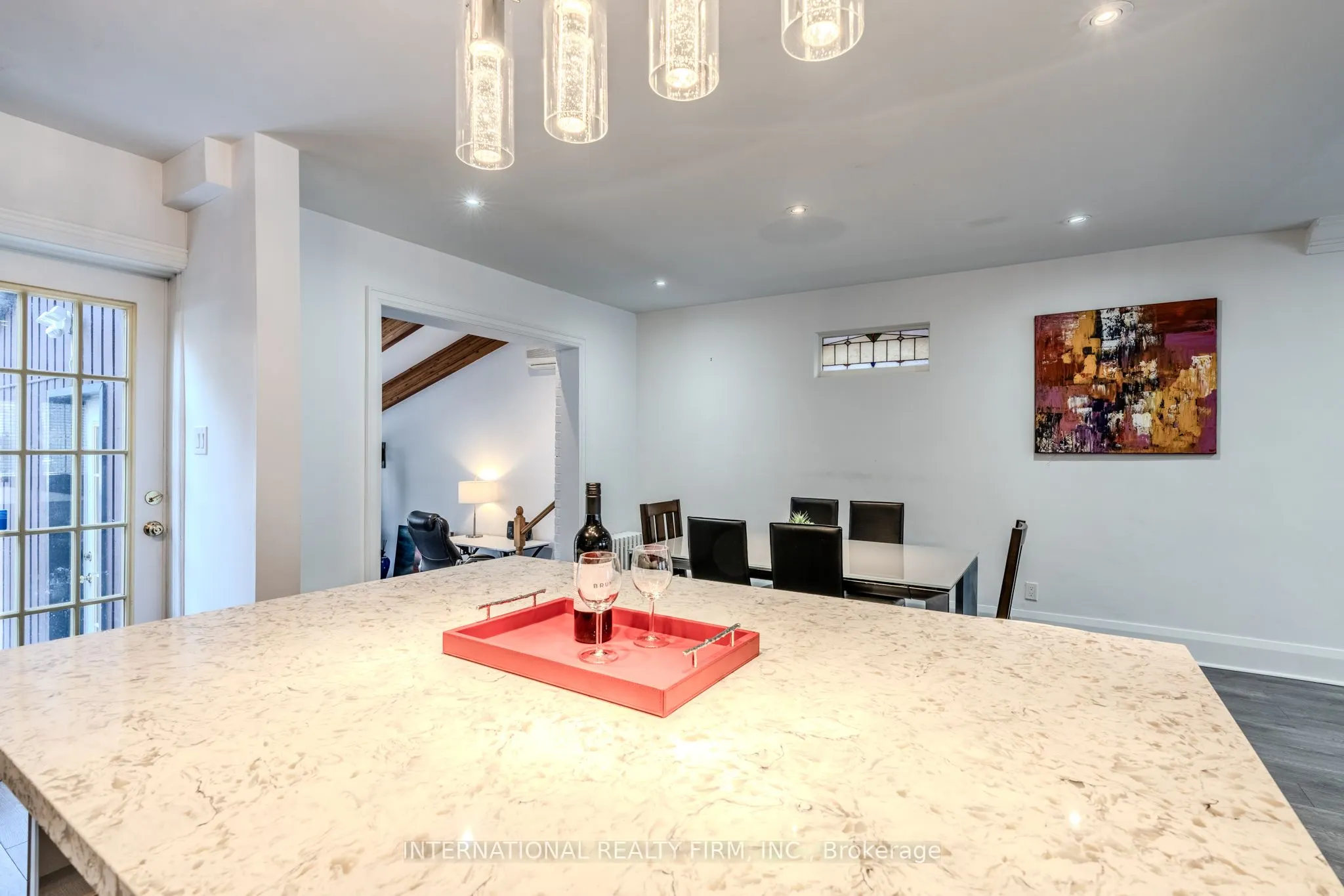 47 Maxwell Avenue, #MainSecondFloors