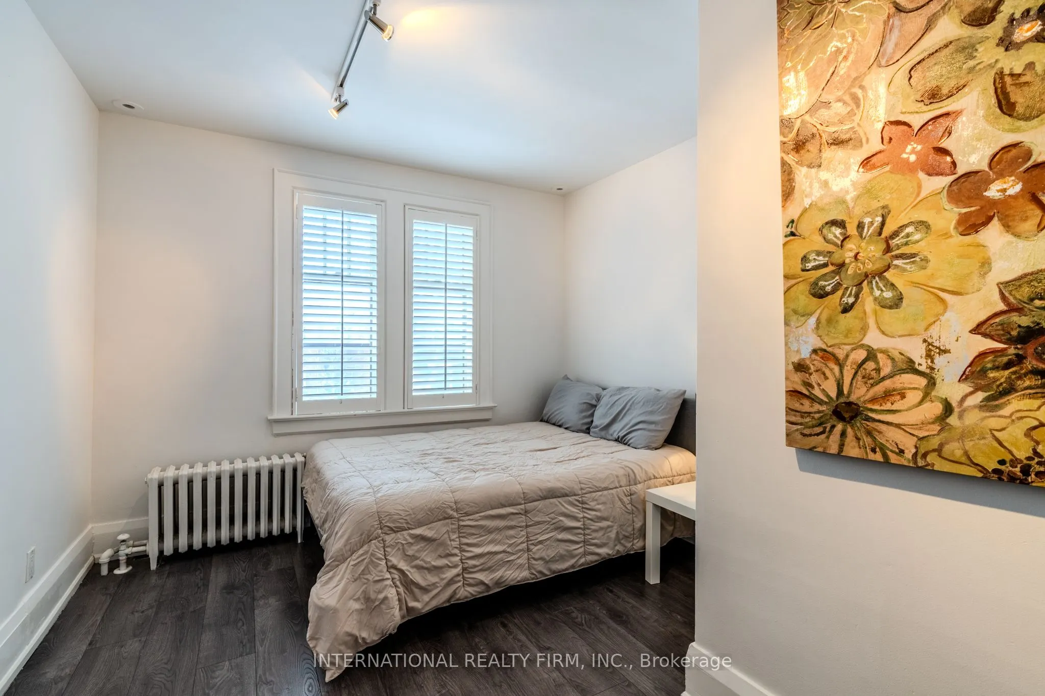 47 Maxwell Avenue, #MainSecondFloors