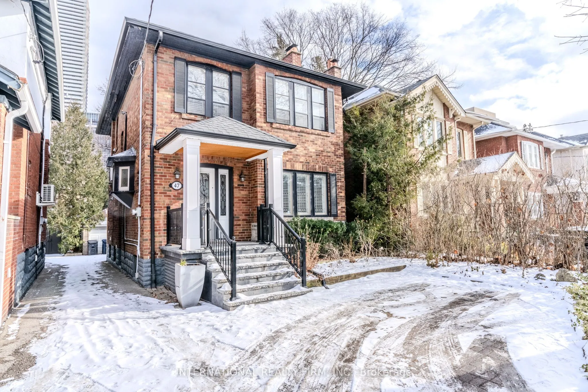 47 Maxwell Avenue, #MainSecondFloors