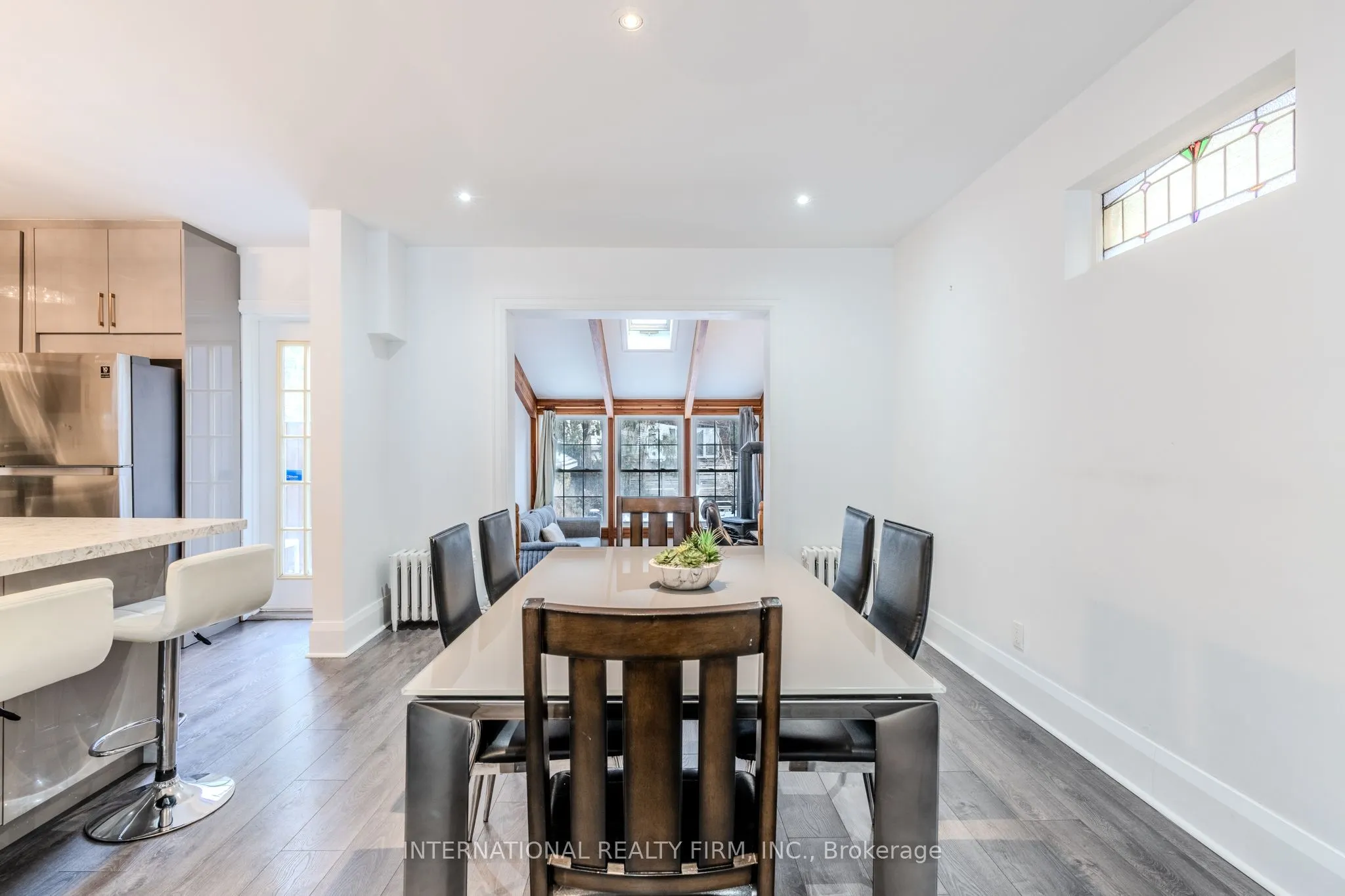 47 Maxwell Avenue, #MainSecondFloors