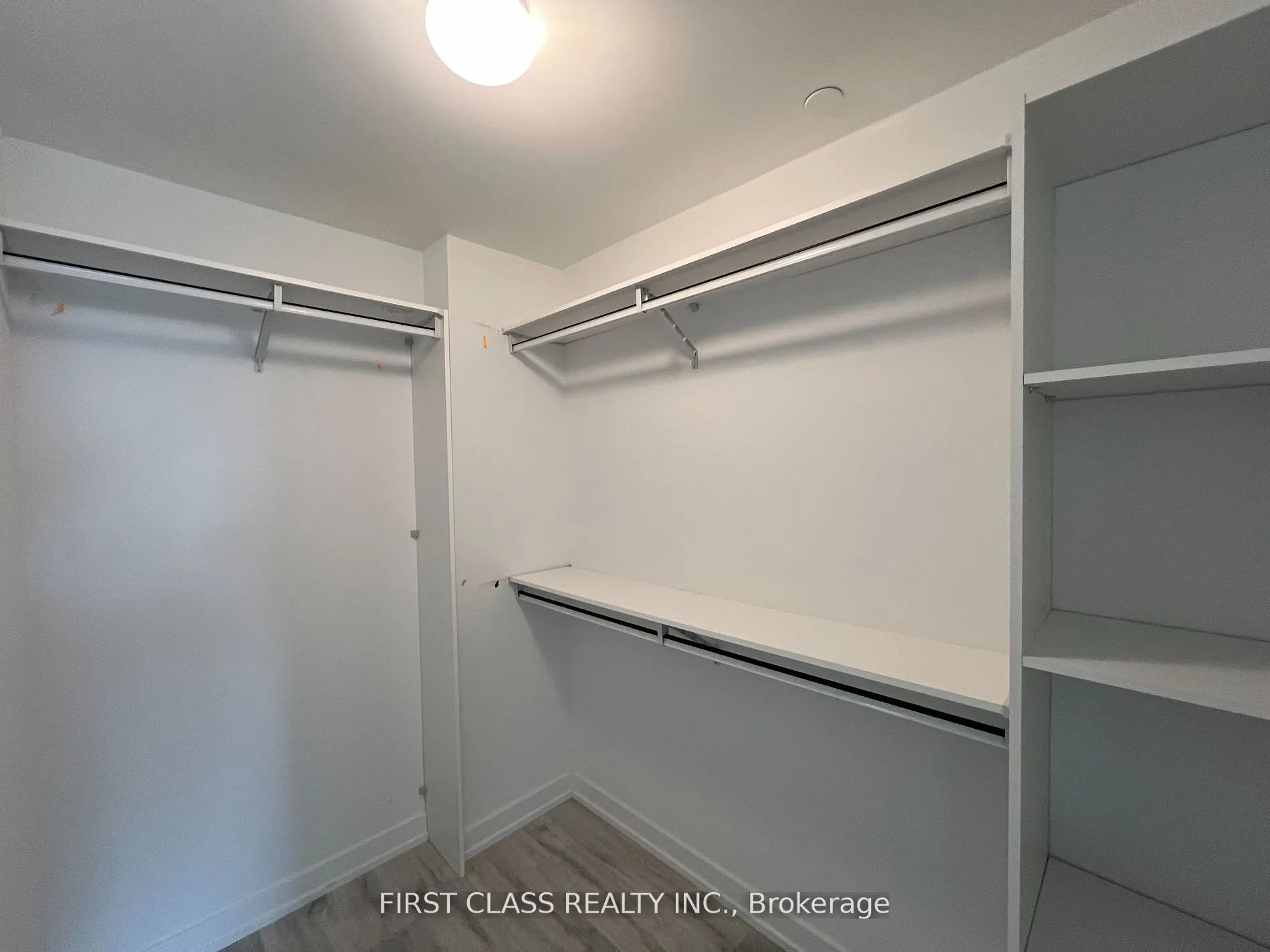 7 Golden Lion Heights, #N718