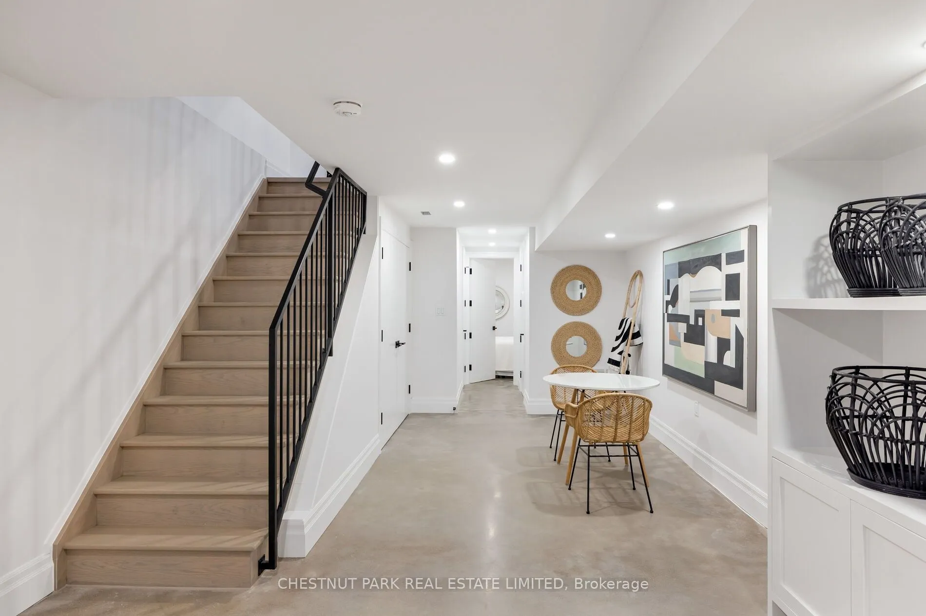 112 Givins Street