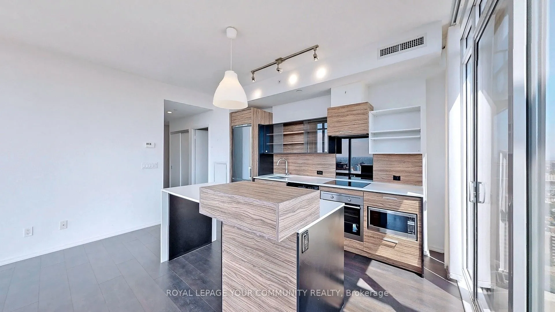 75 St Nicholas Street, #2804