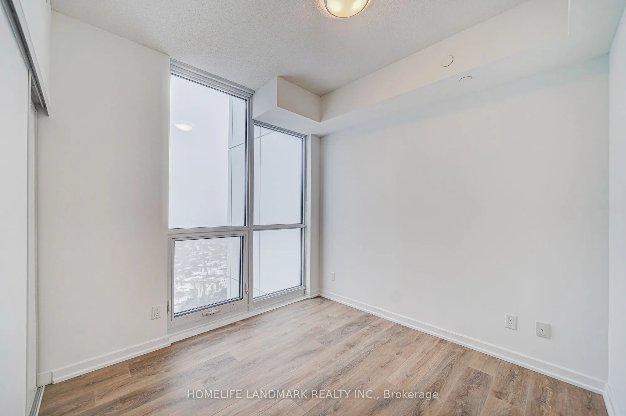32 Forest Manor Road, #2710