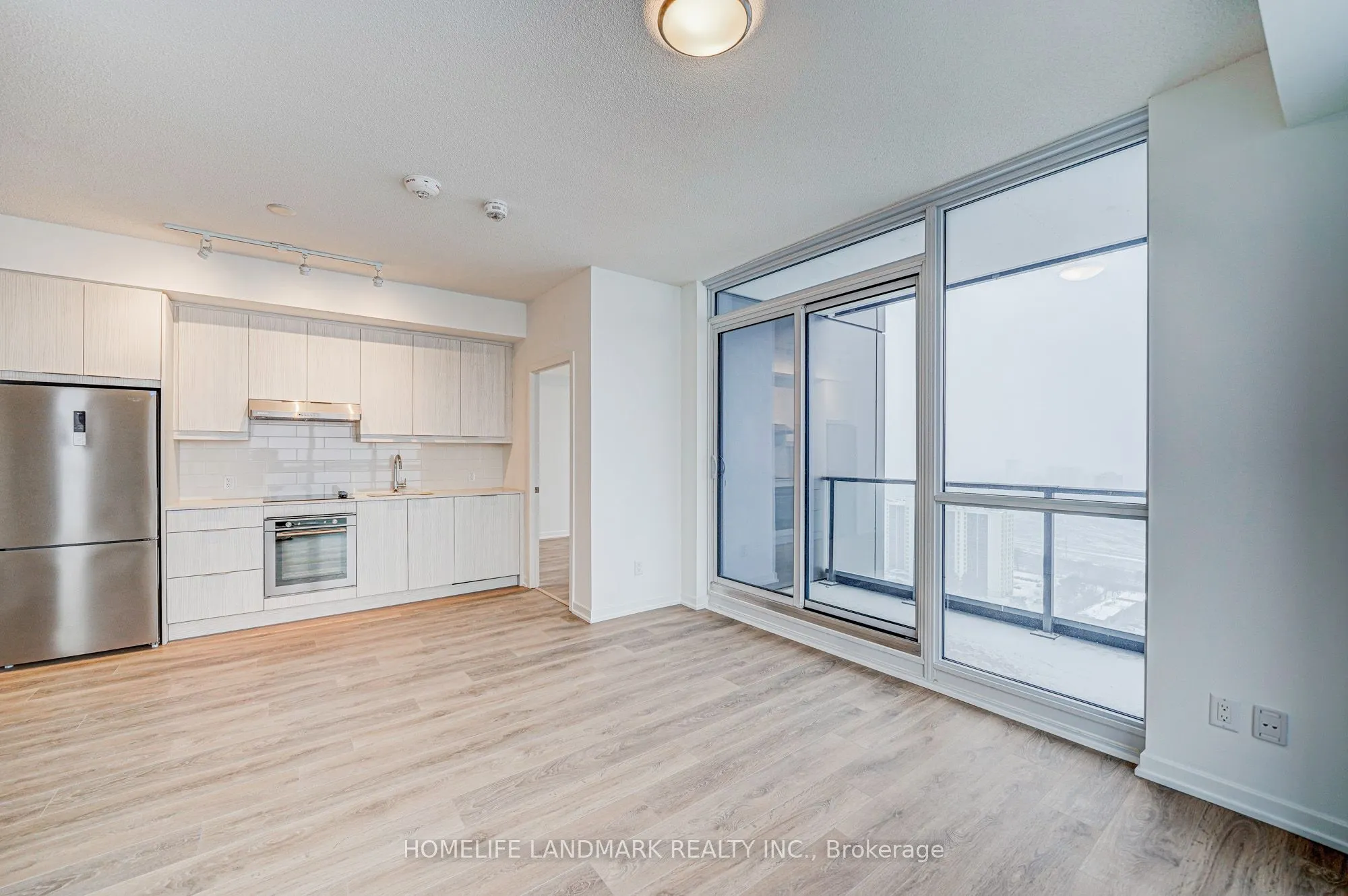 32 Forest Manor Road, #2710