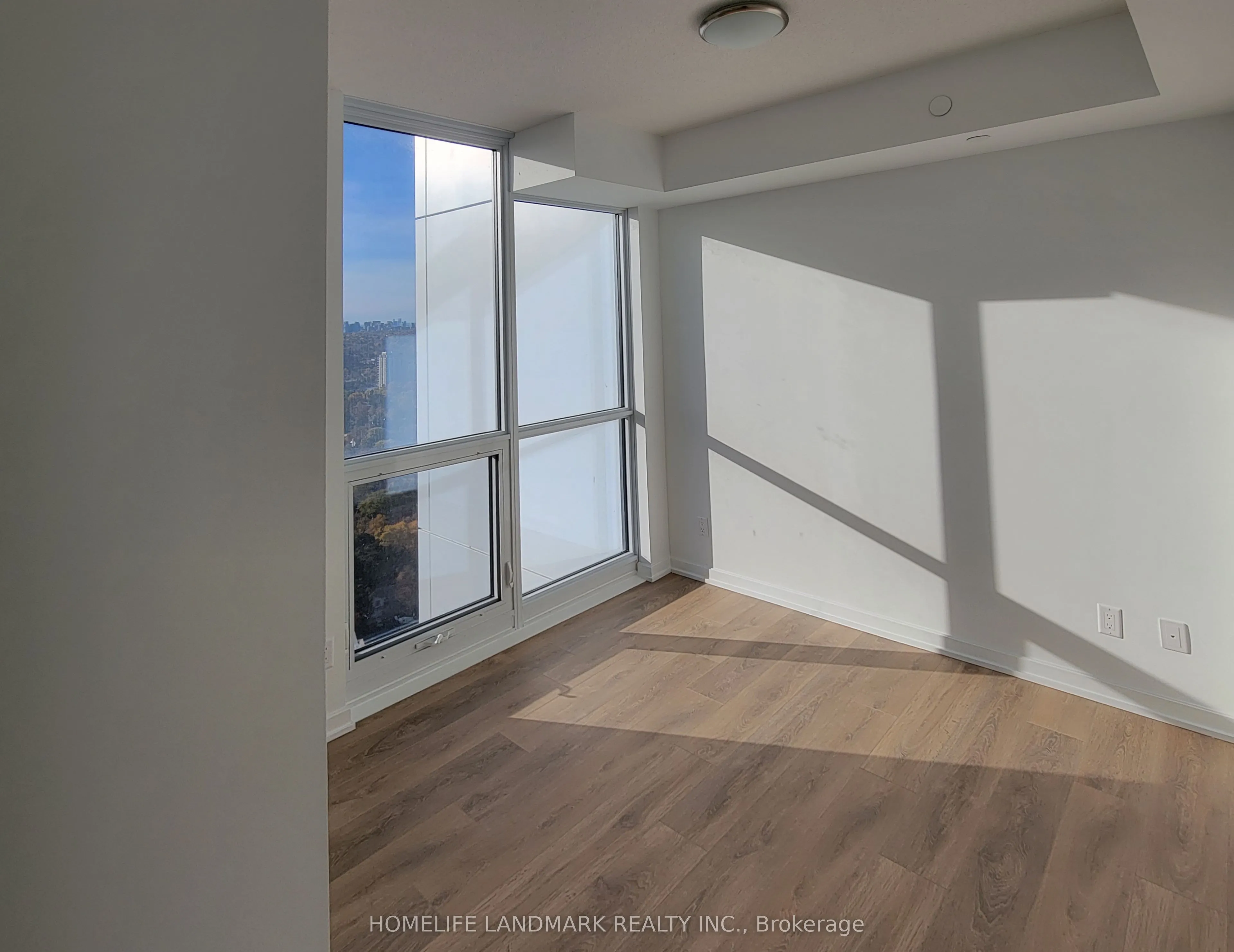 32 Forest Manor Road, #2710