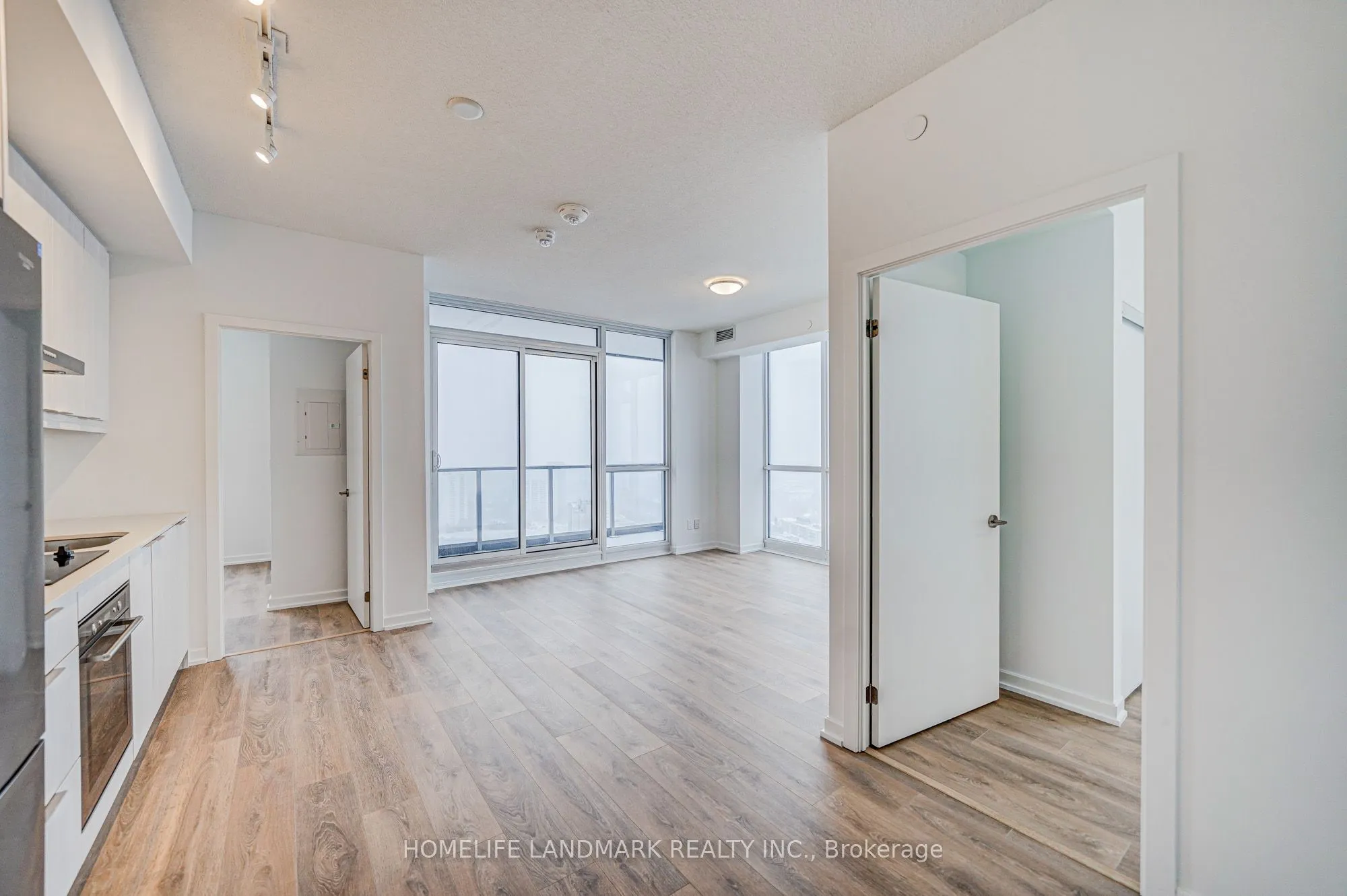 32 Forest Manor Road, #2710