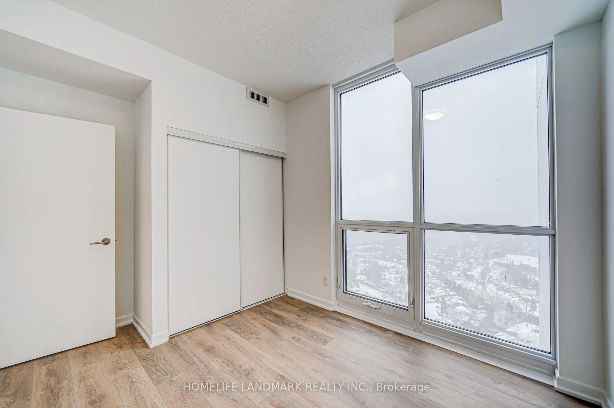 32 Forest Manor Road, #2710