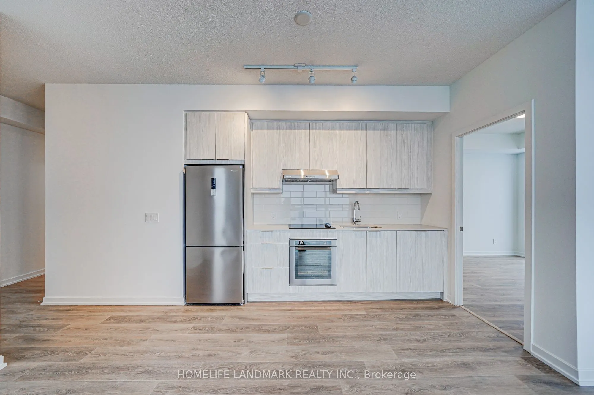 32 Forest Manor Road, #2710