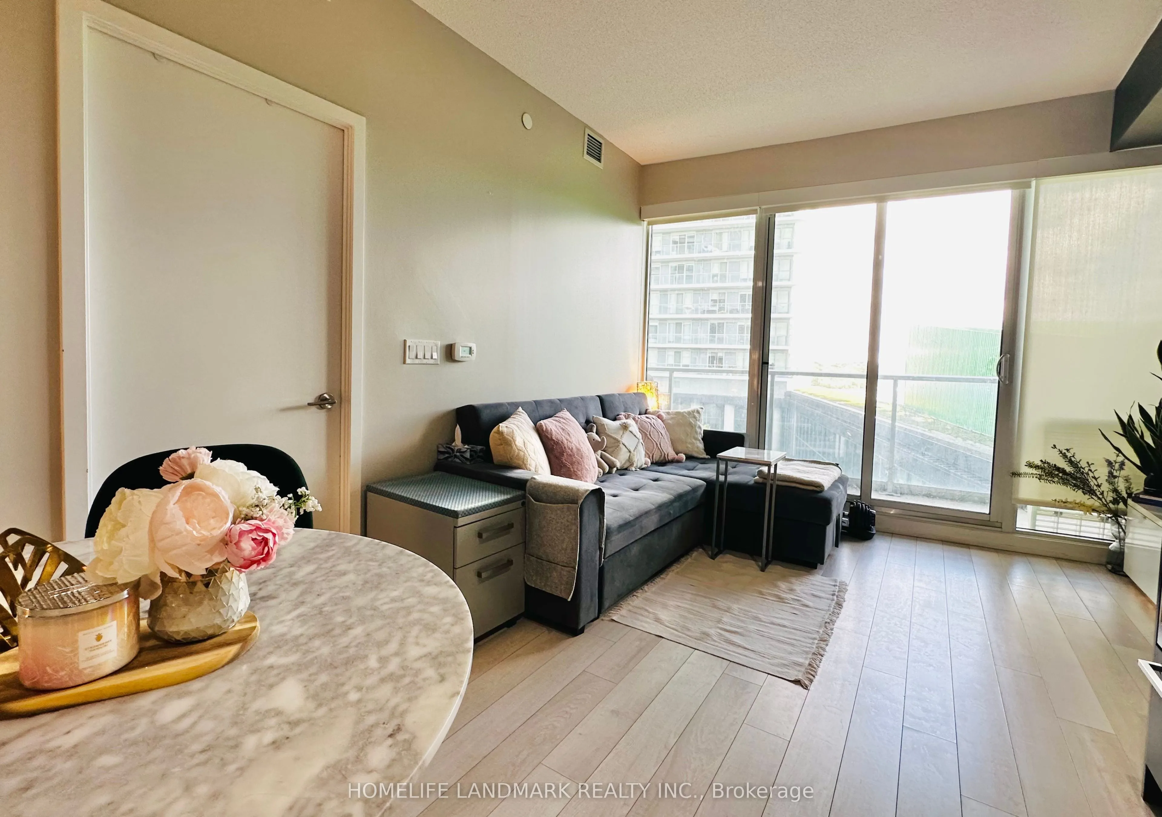 115 McMahon Drive, #209