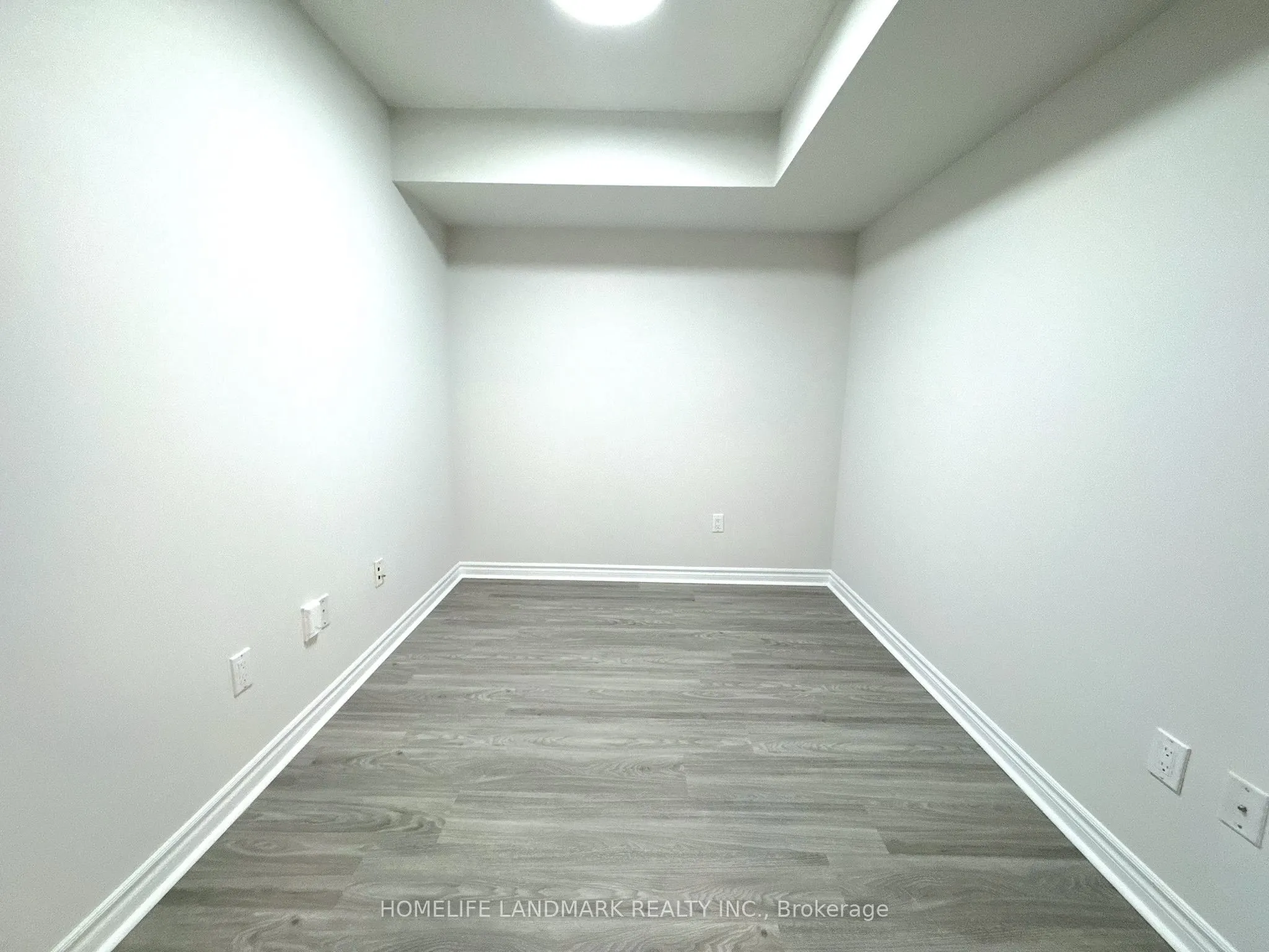 18 Sommerset Way, #511
