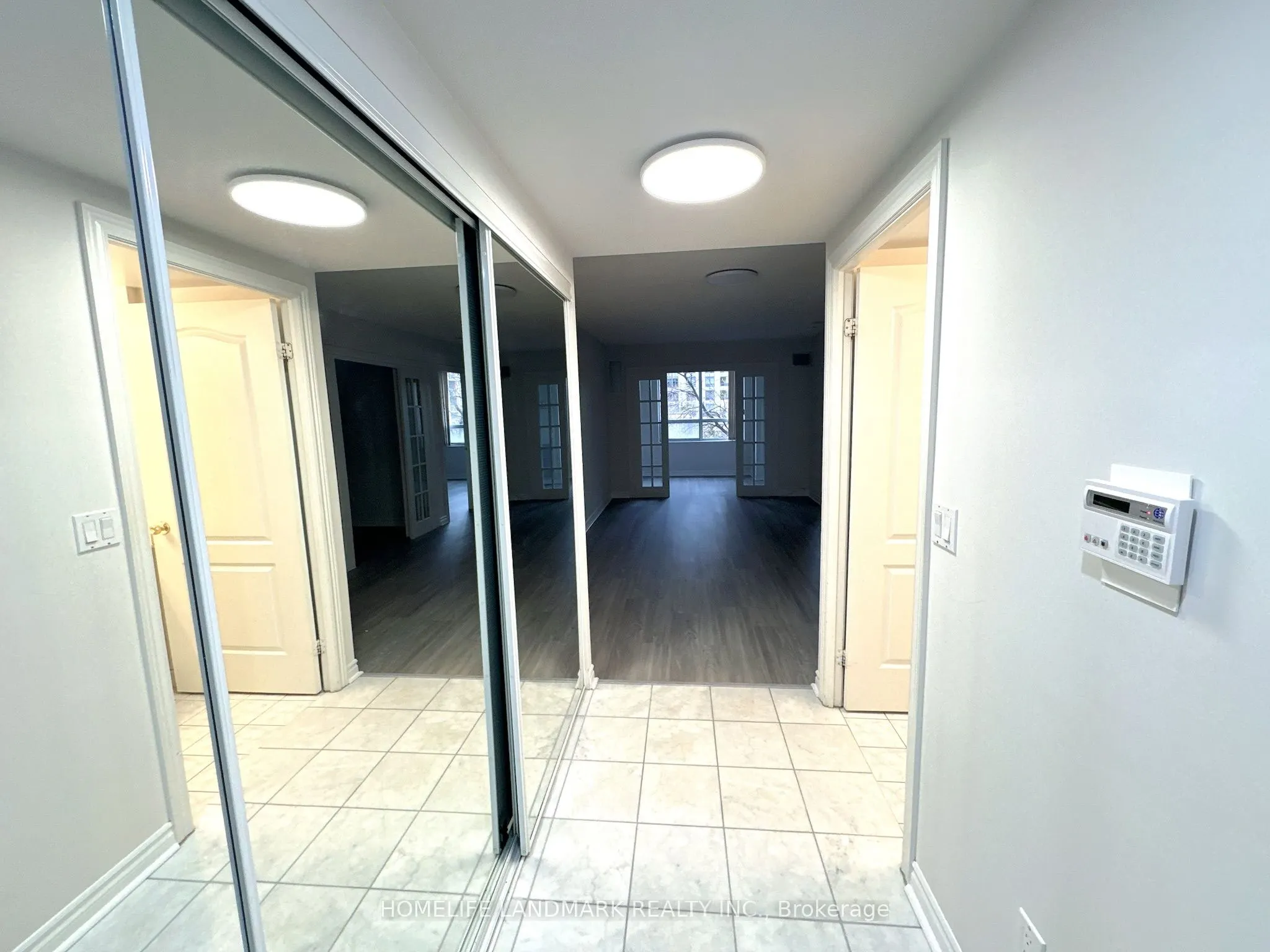 18 Sommerset Way, #511