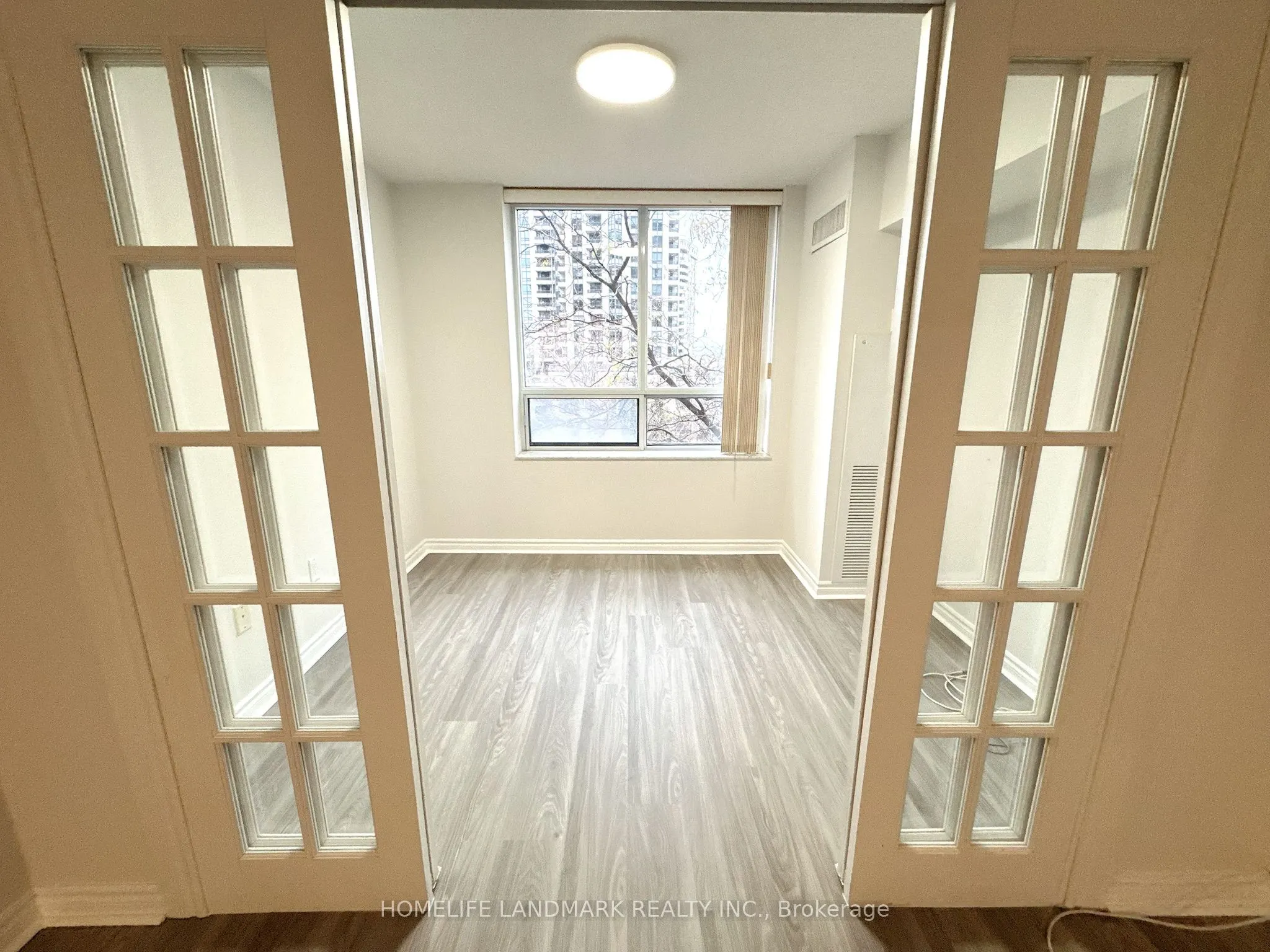 18 Sommerset Way, #511