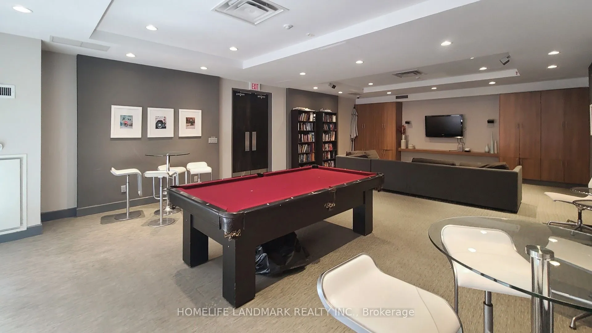 23 Brant Street, #712