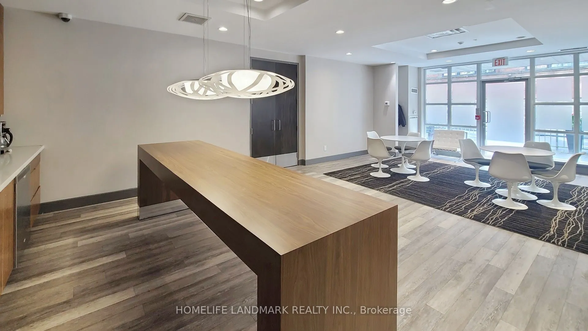 23 Brant Street, #712