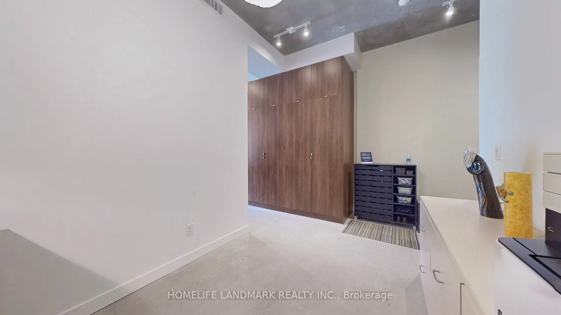 23 Brant Street, #712