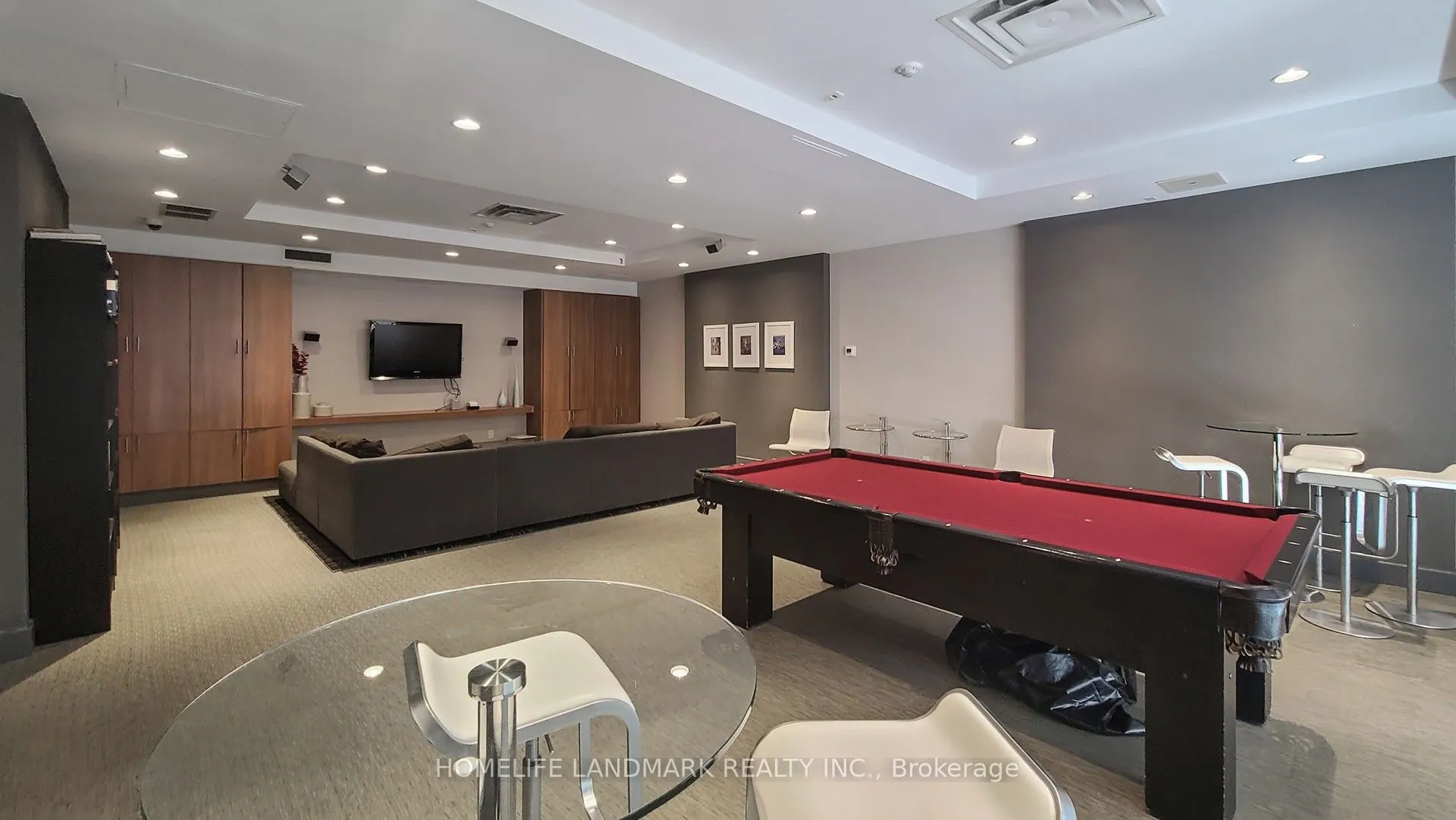 23 Brant Street, #712