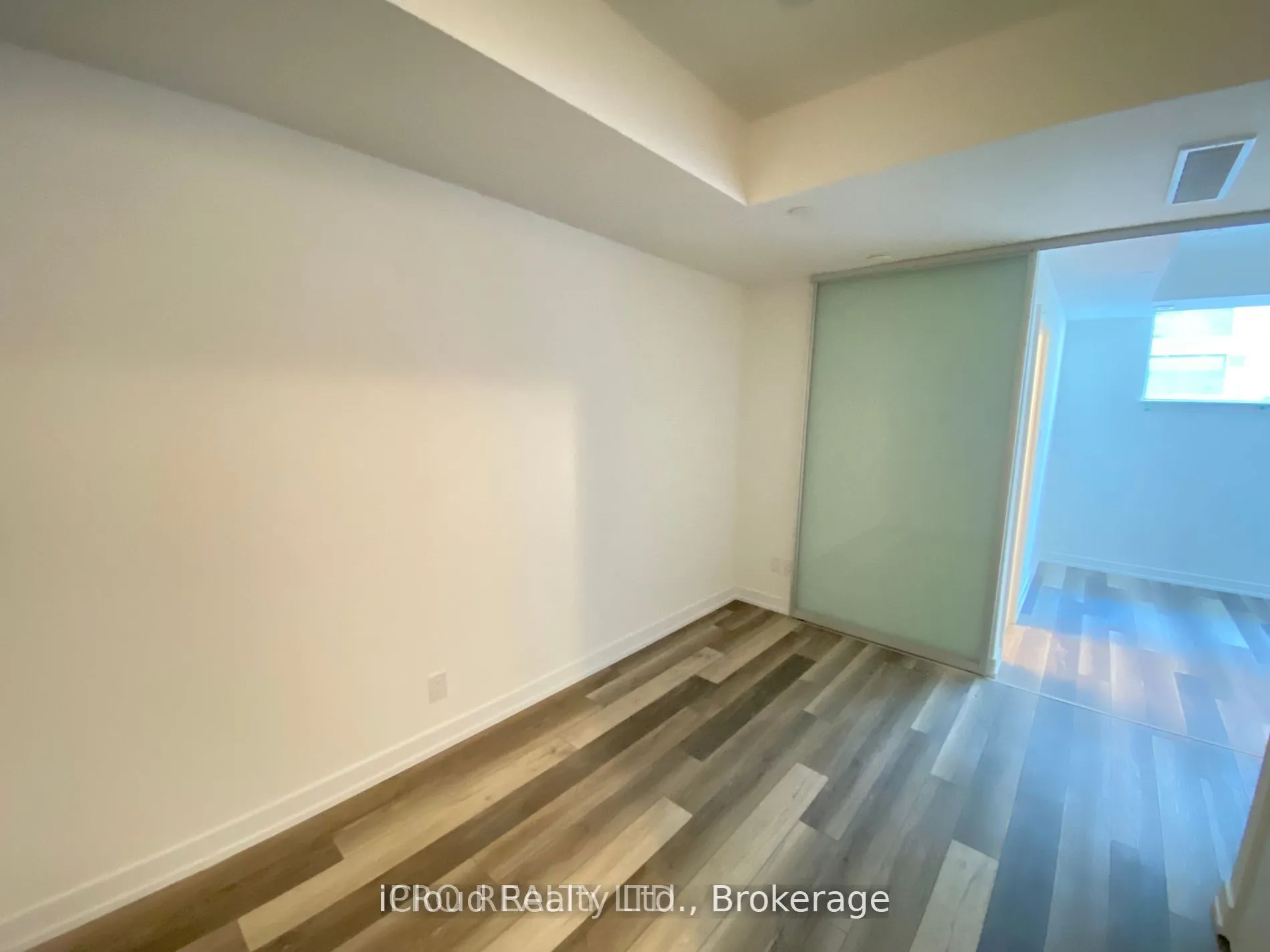 851 Sheppard Avenue W, #33