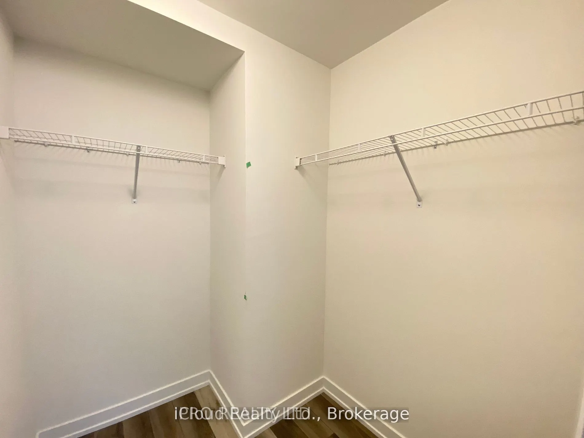 851 Sheppard Avenue W, #33