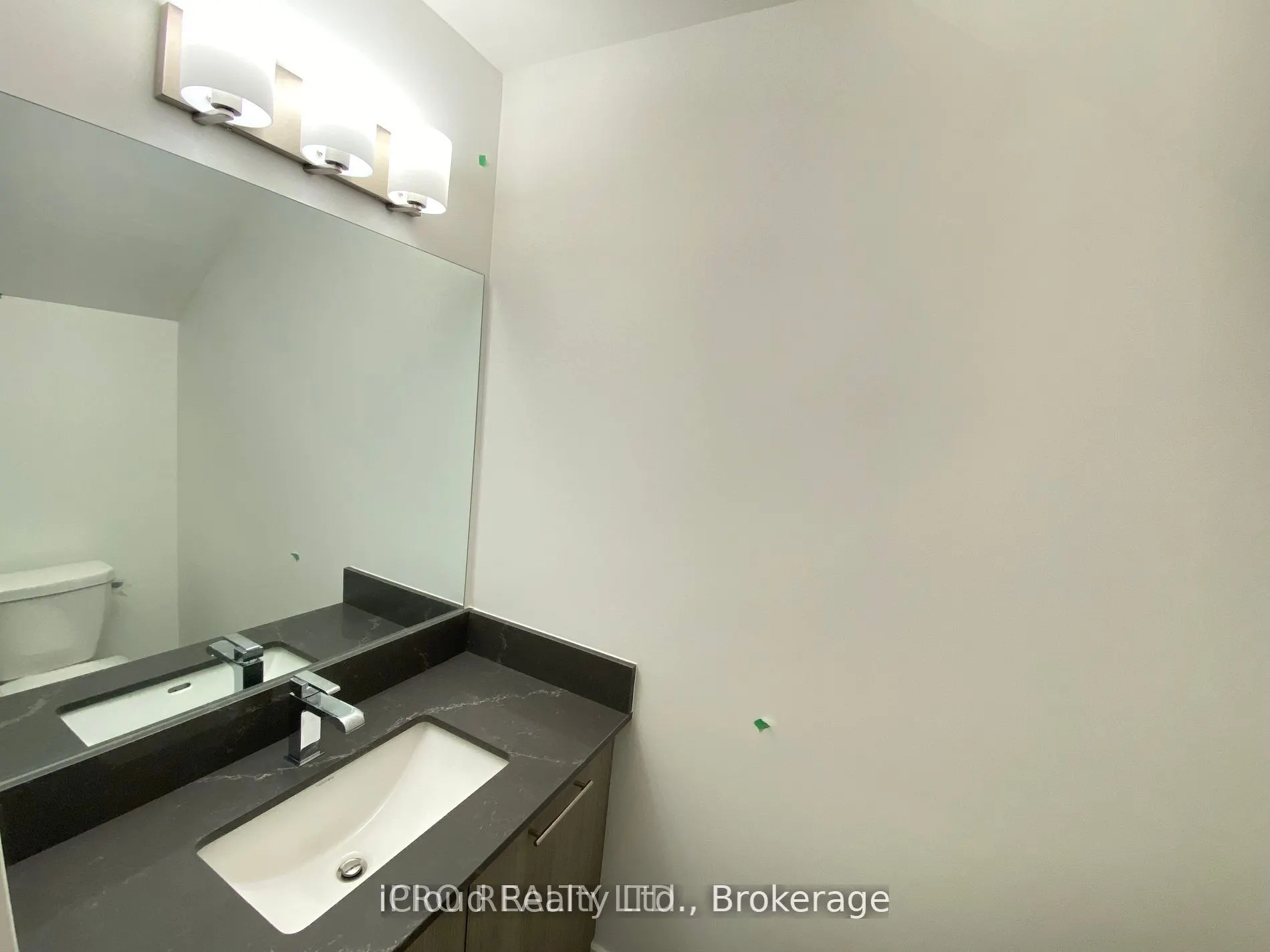 851 Sheppard Avenue W, #33