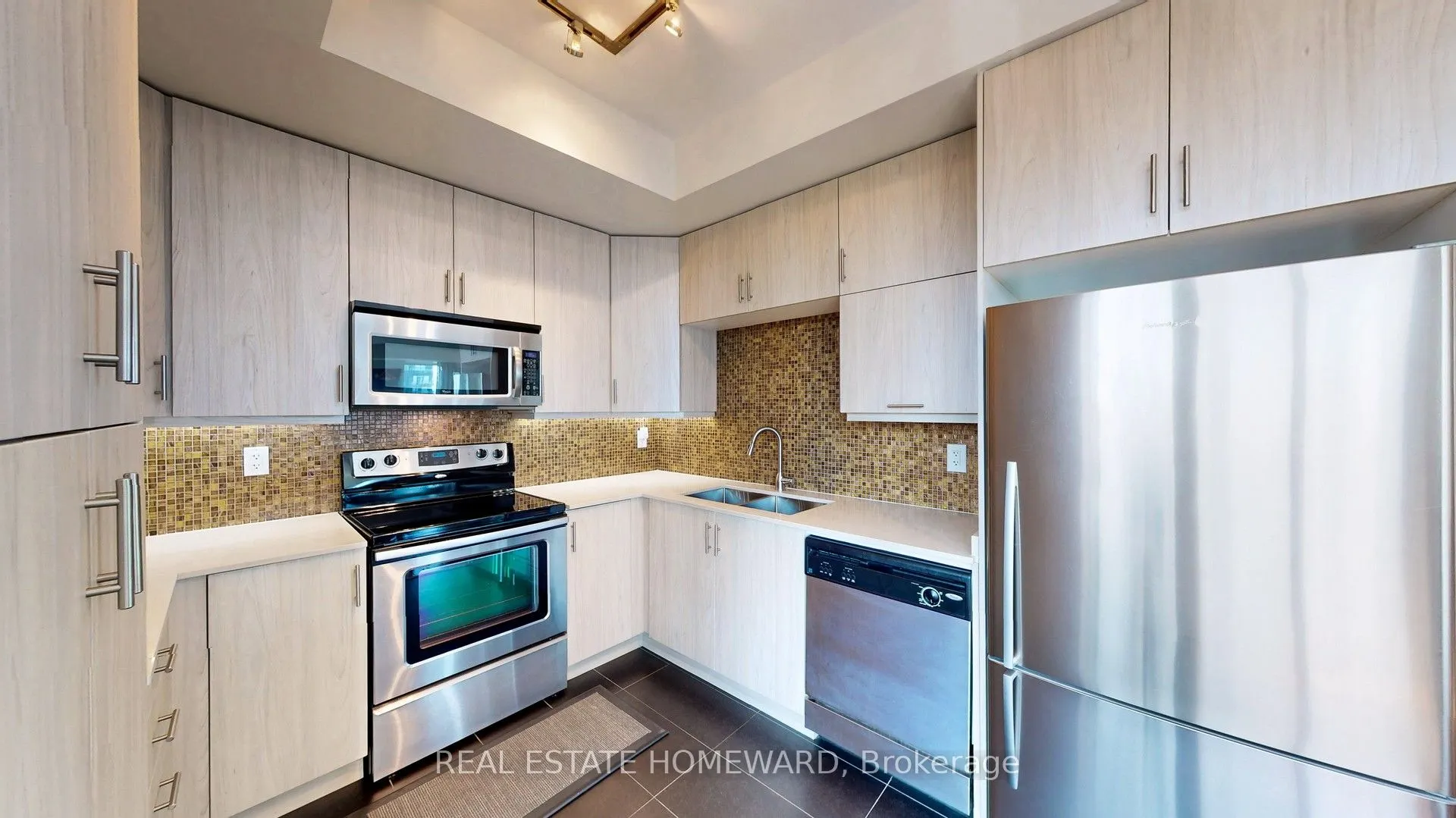 500 Sherbourne Street, #2706
