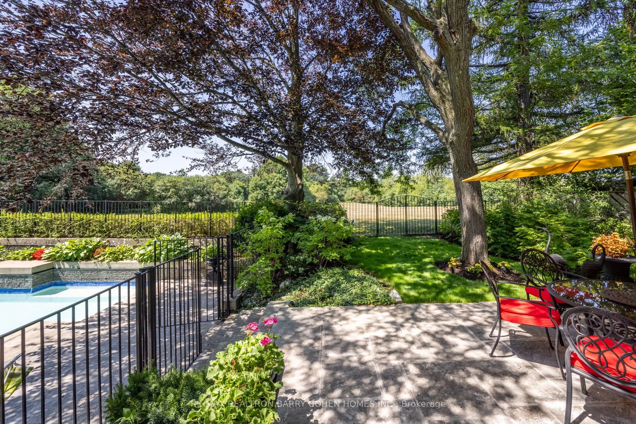 10 Penwood Crescent