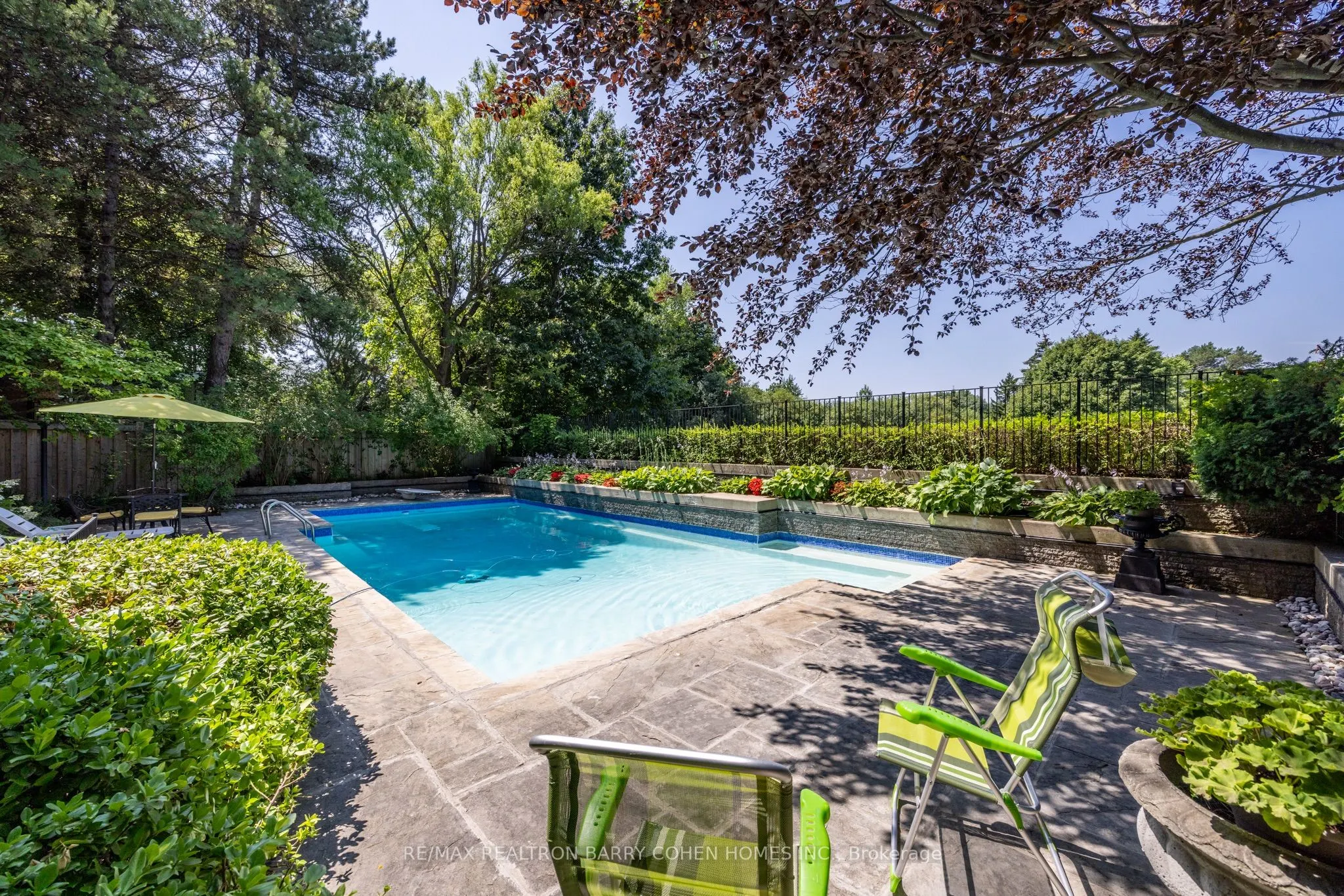 10 Penwood Crescent