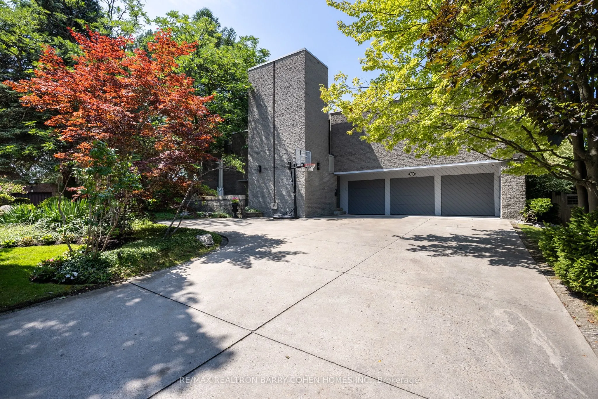 10 Penwood Crescent