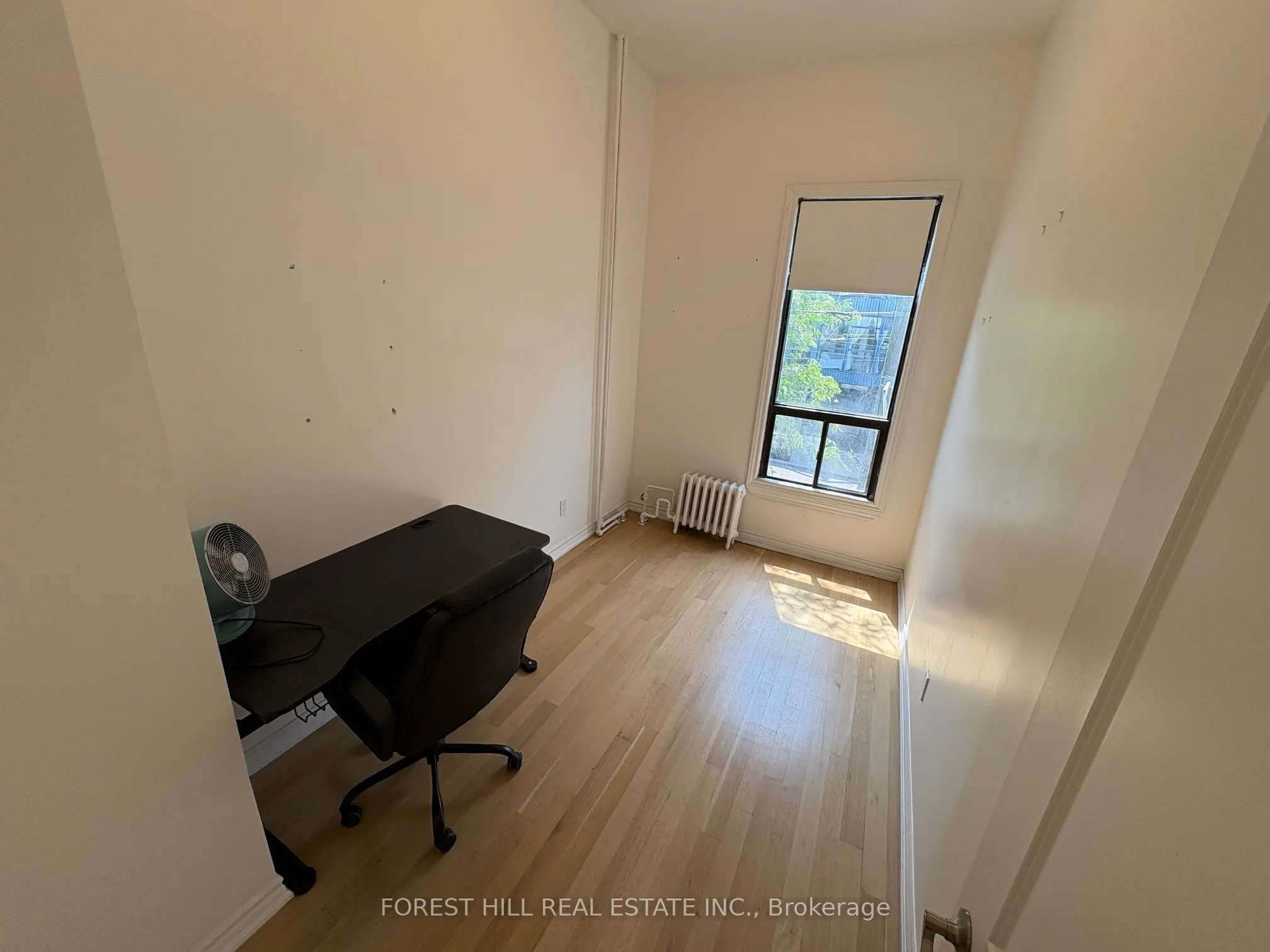 756 Queen Street W, #B