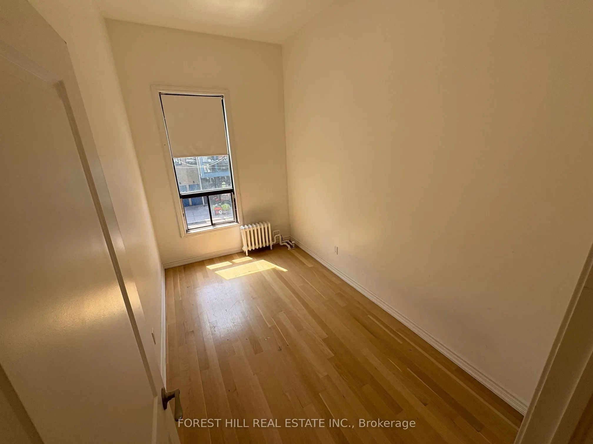 756 Queen Street W, #B