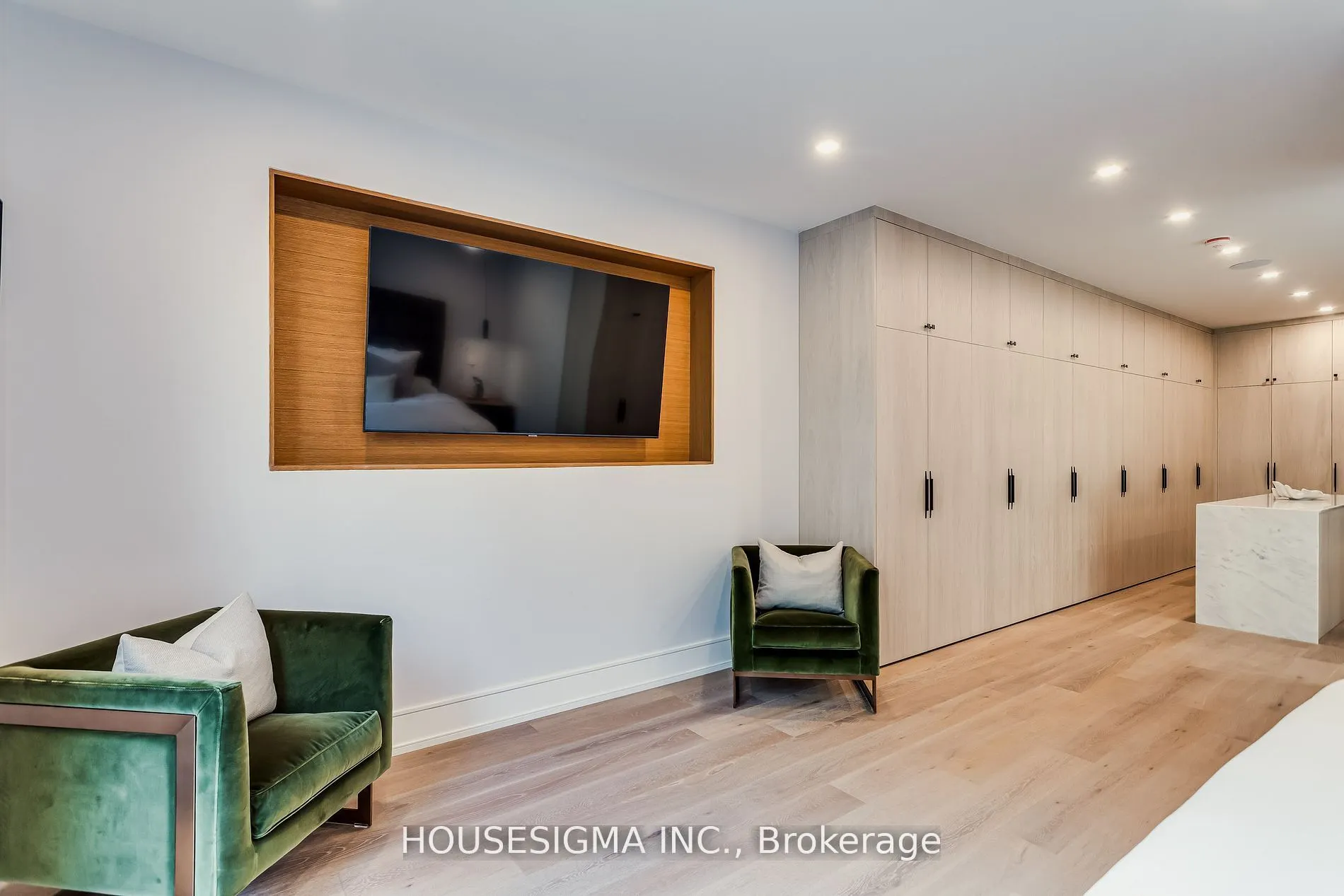 1 De Vere Gardens