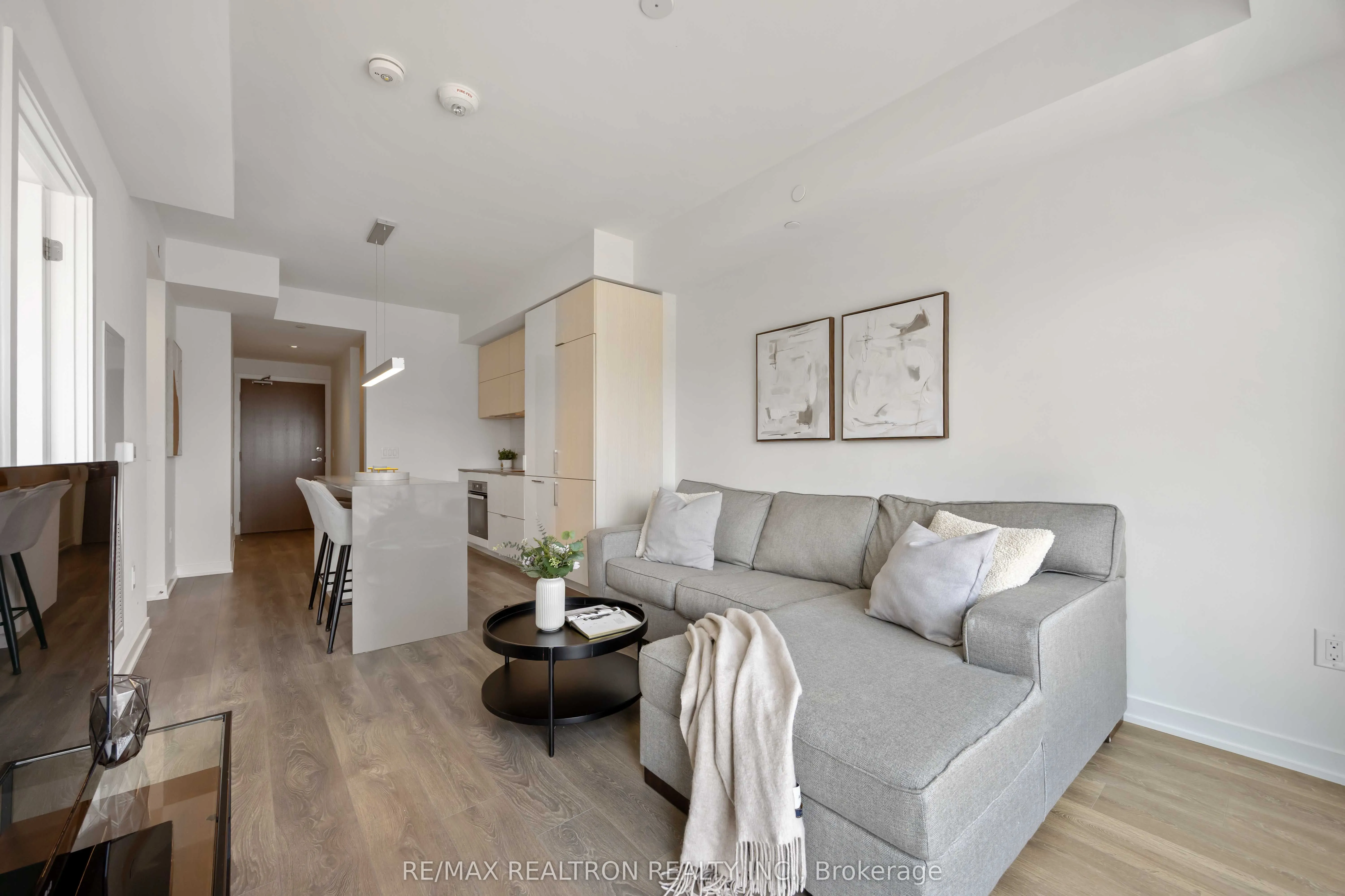 20 Richardson Street, #720