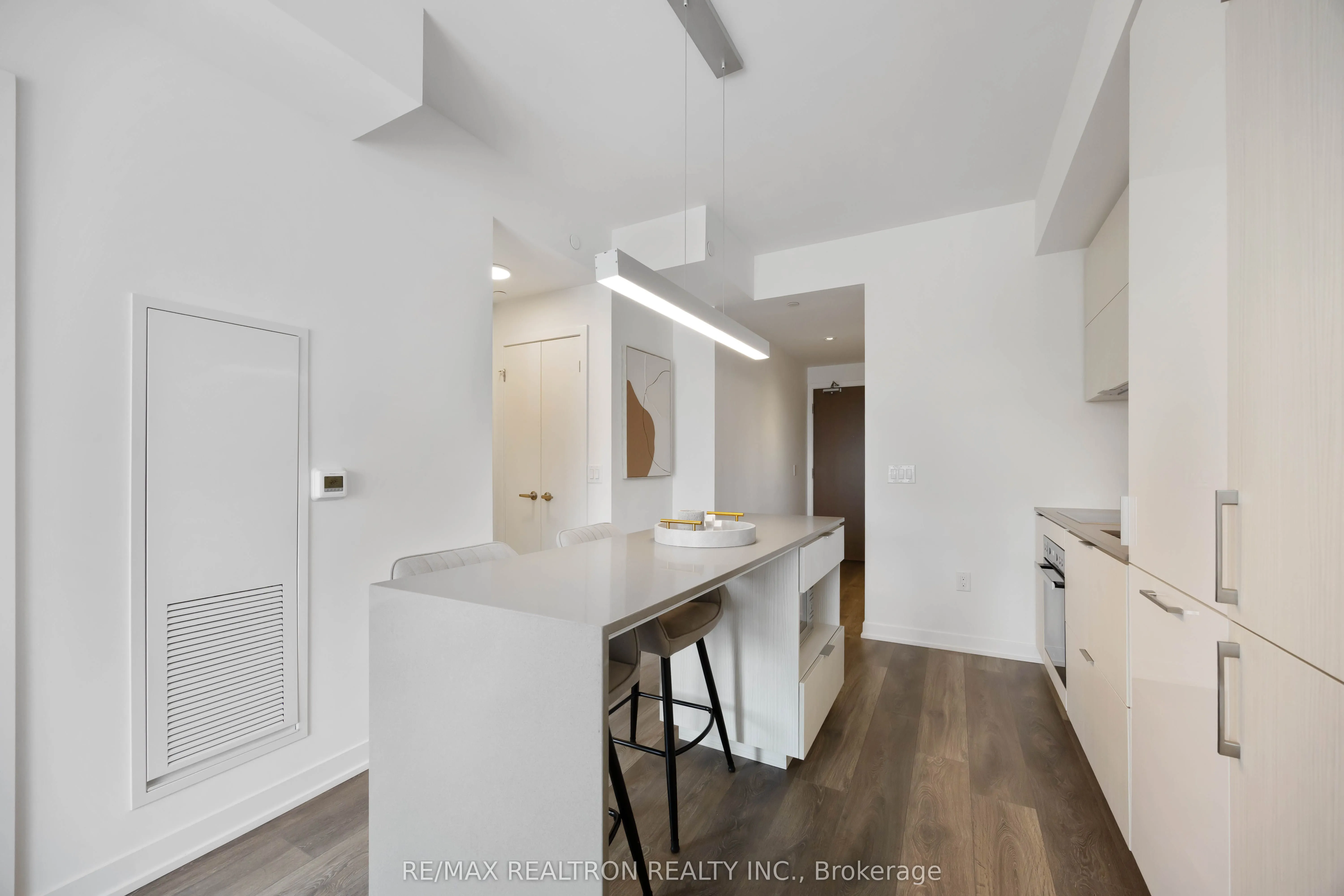 20 Richardson Street, #720