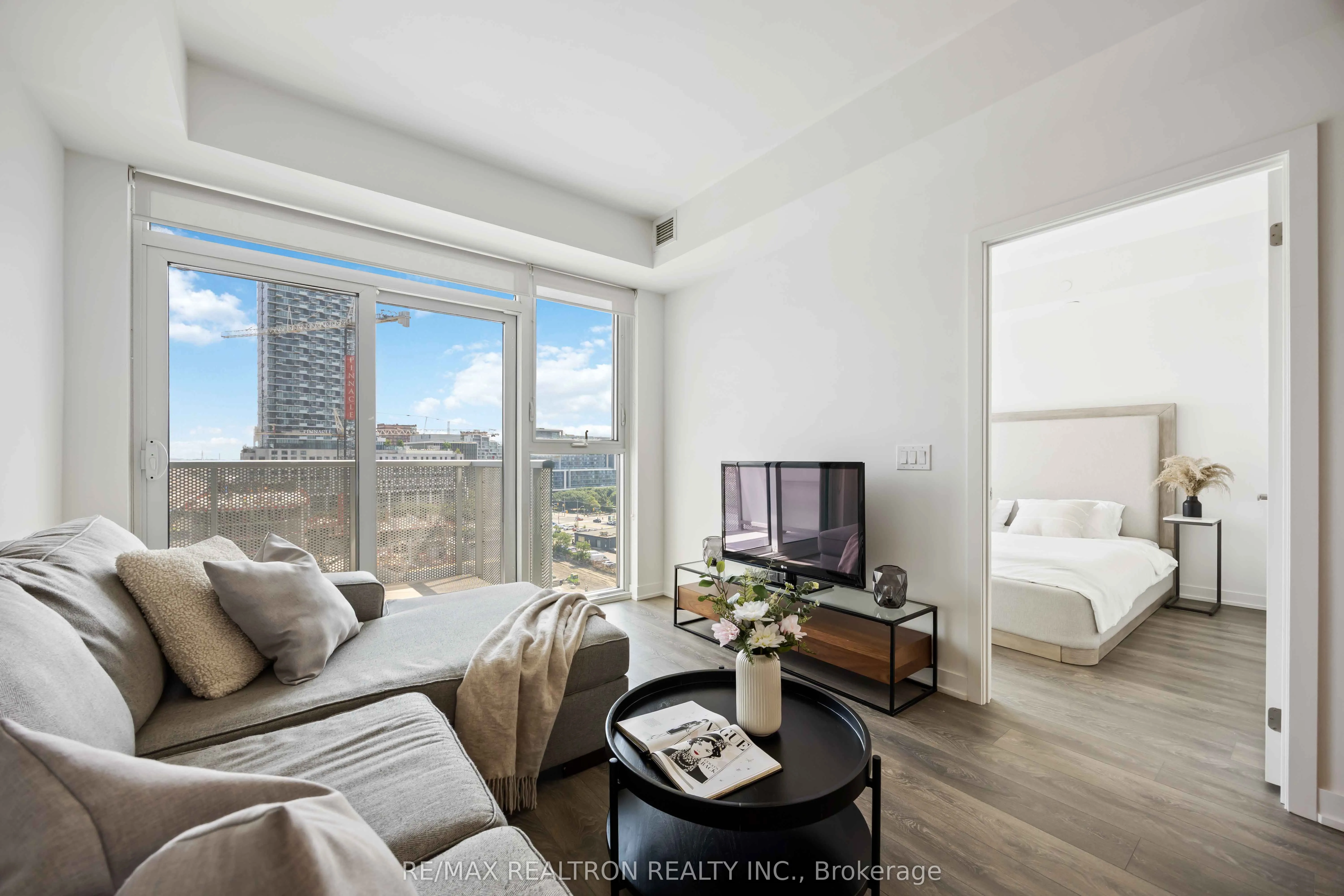 20 Richardson Street, #720