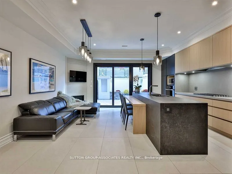 31 Webster Avenue