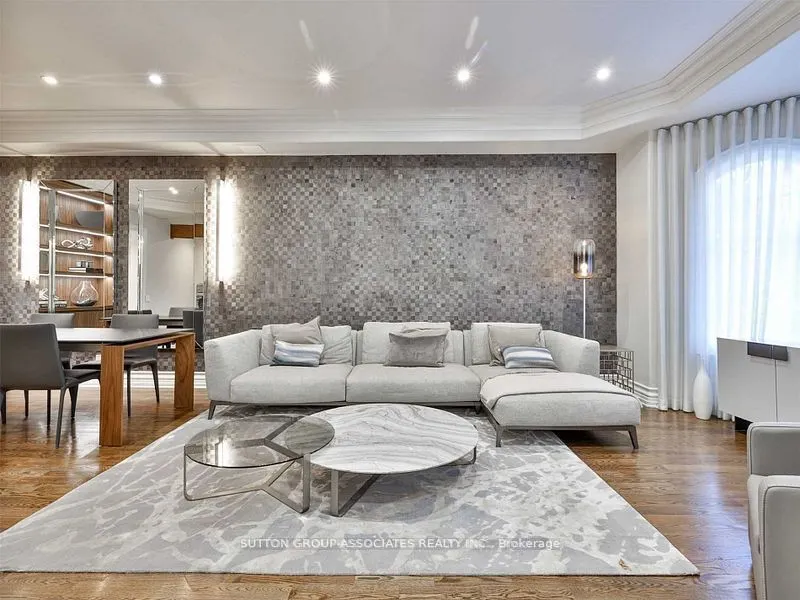 31 Webster Avenue
