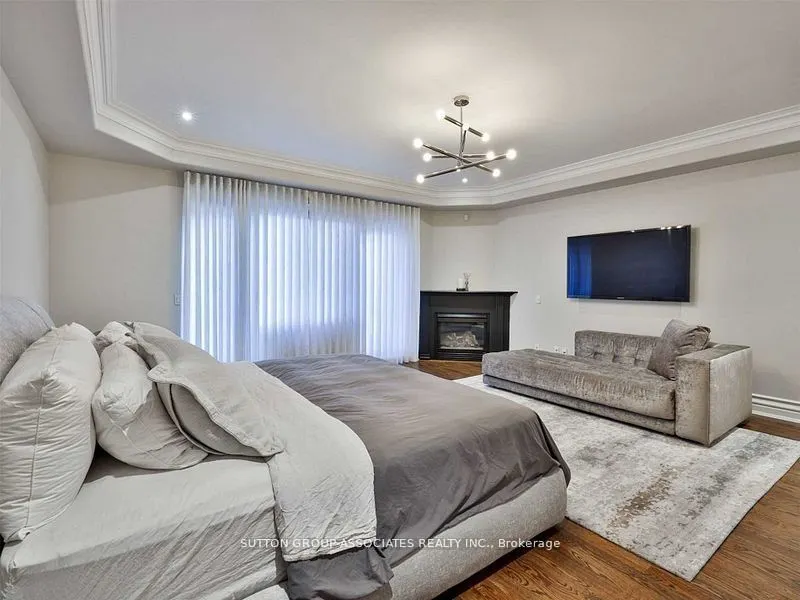 31 Webster Avenue