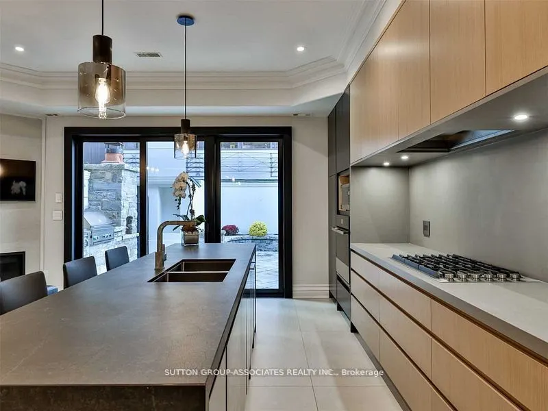 31 Webster Avenue