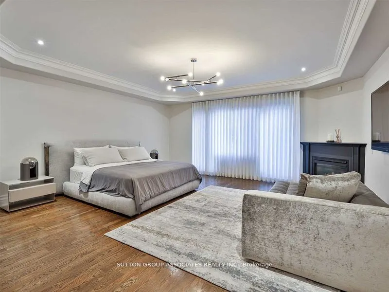 31 Webster Avenue