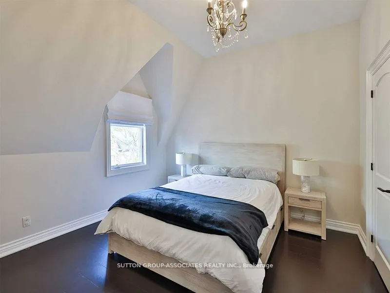 31 Webster Avenue