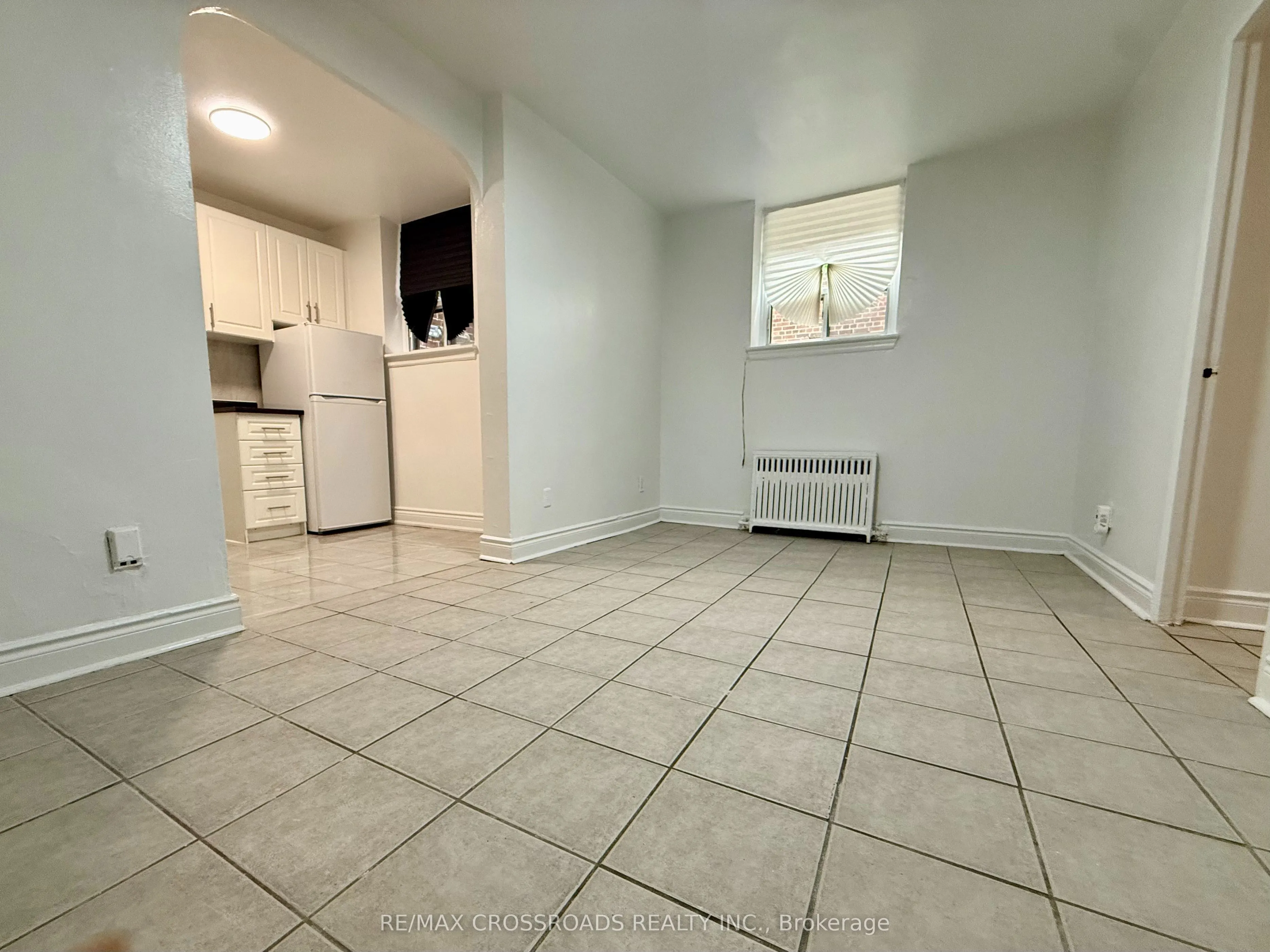 2770 Yonge Street, #B05