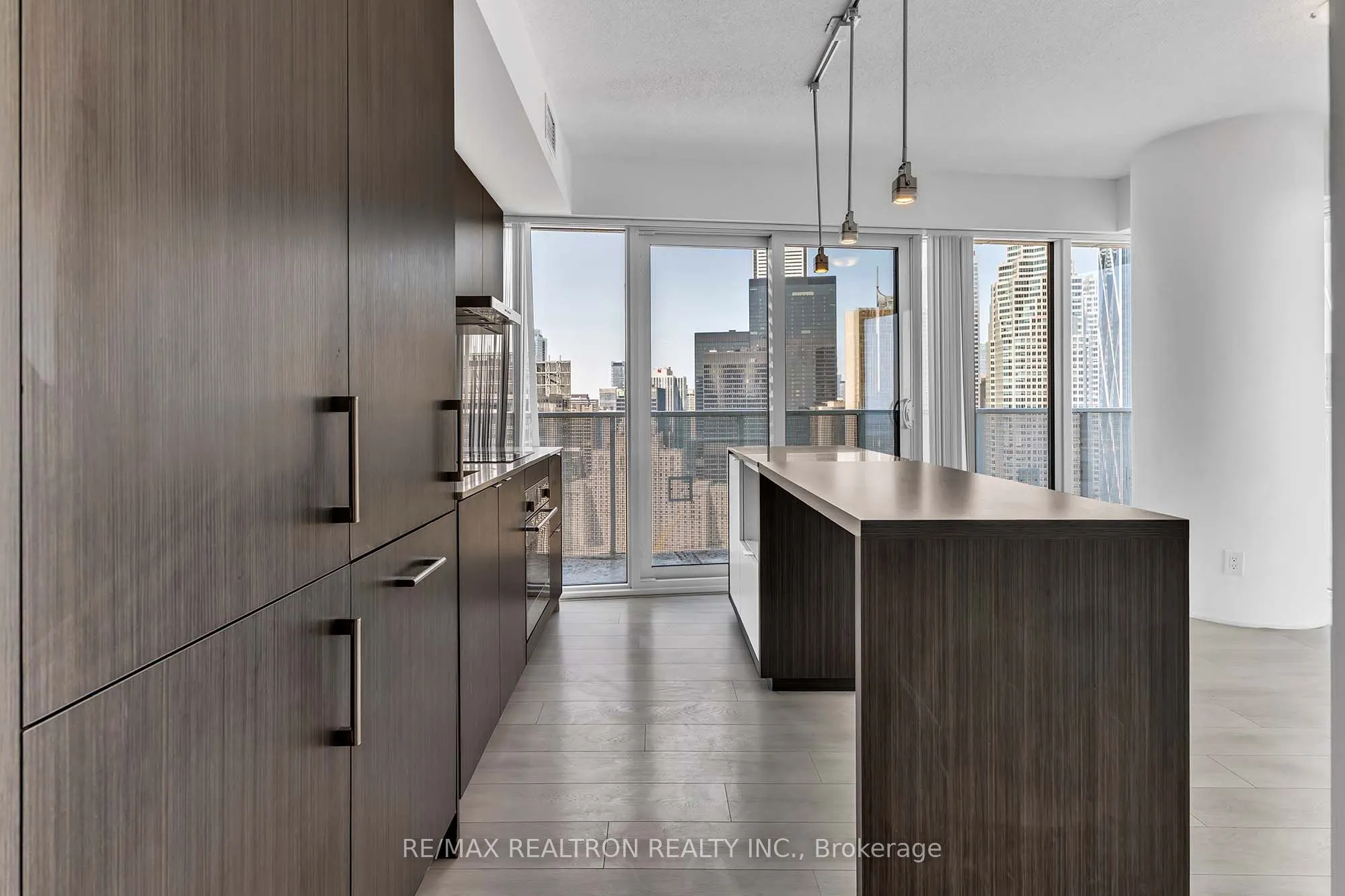 88 Harbour Street #4004
