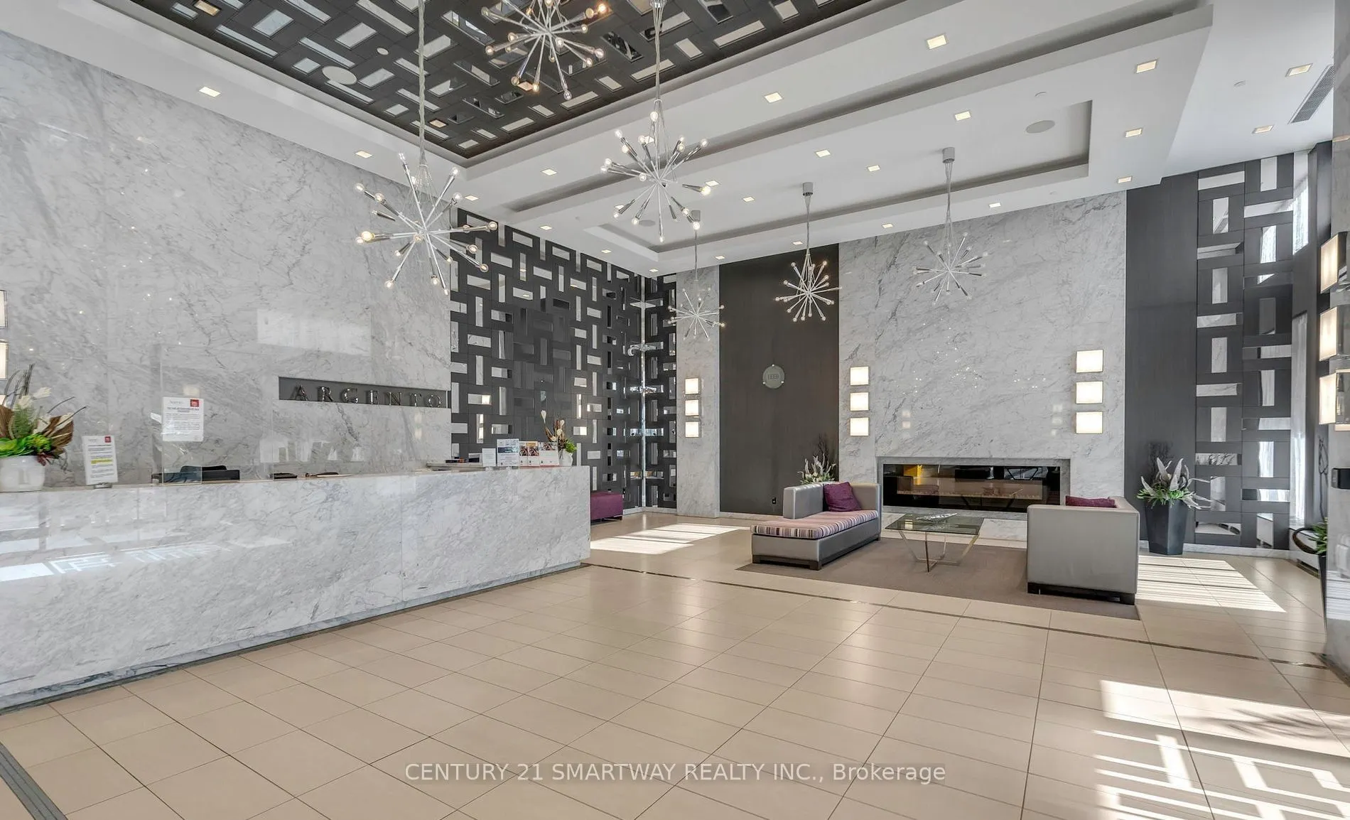 18 Graydon Hall Drive, #905