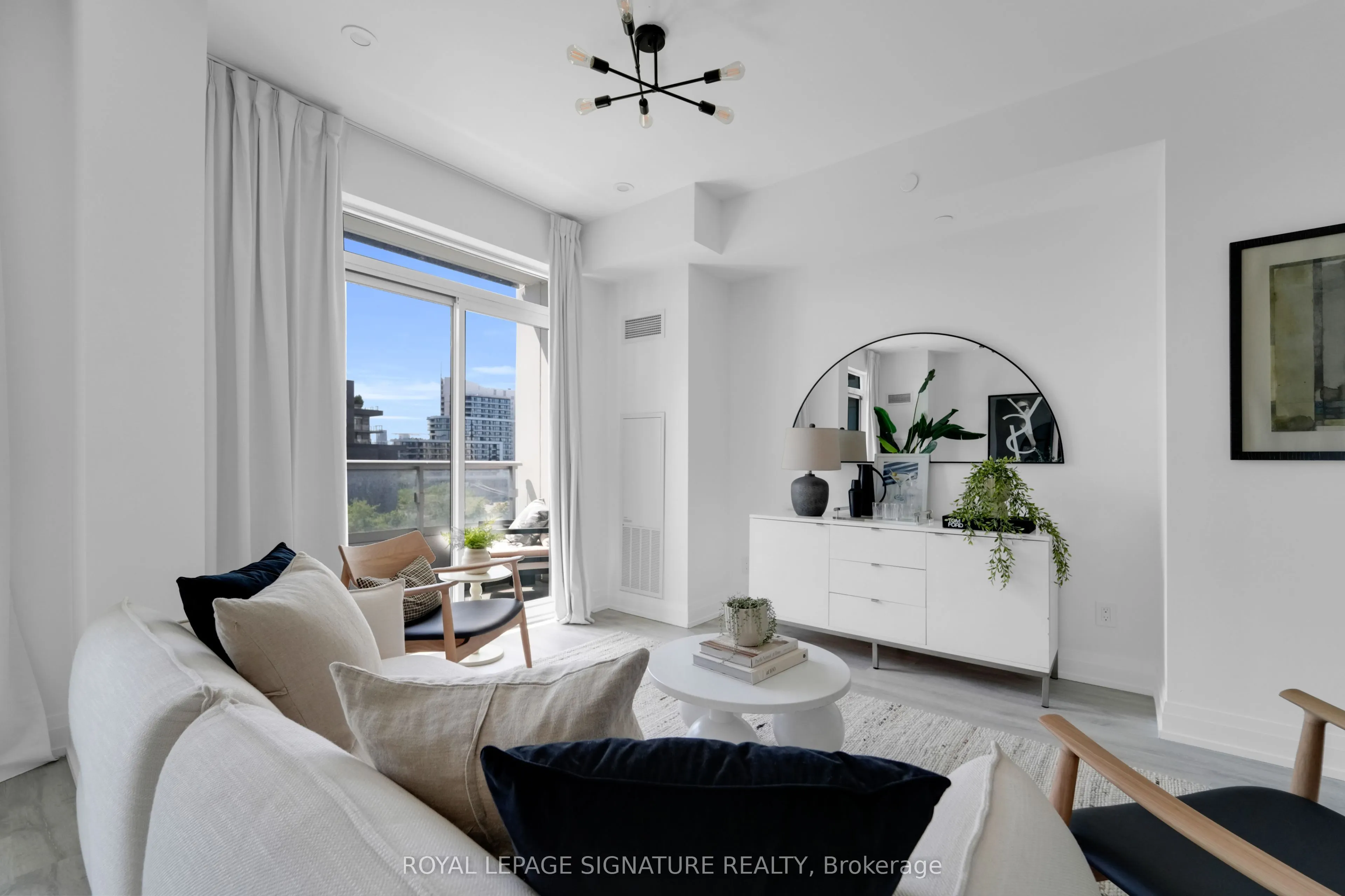 591 Sheppard Avenue E, #910