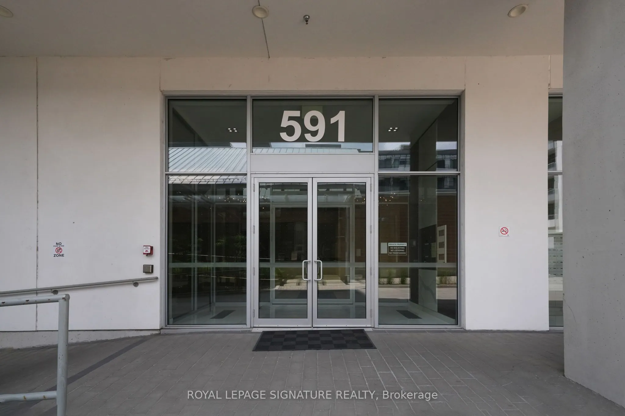 591 Sheppard Avenue E, #910