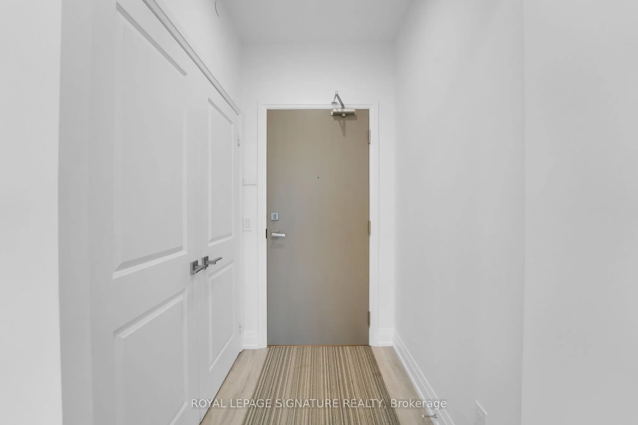 591 Sheppard Avenue E, #910