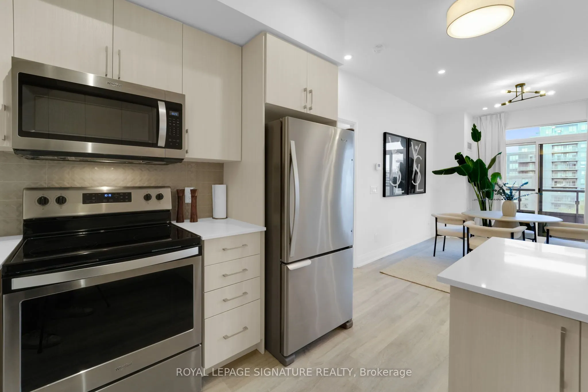 591 Sheppard Avenue E, #910