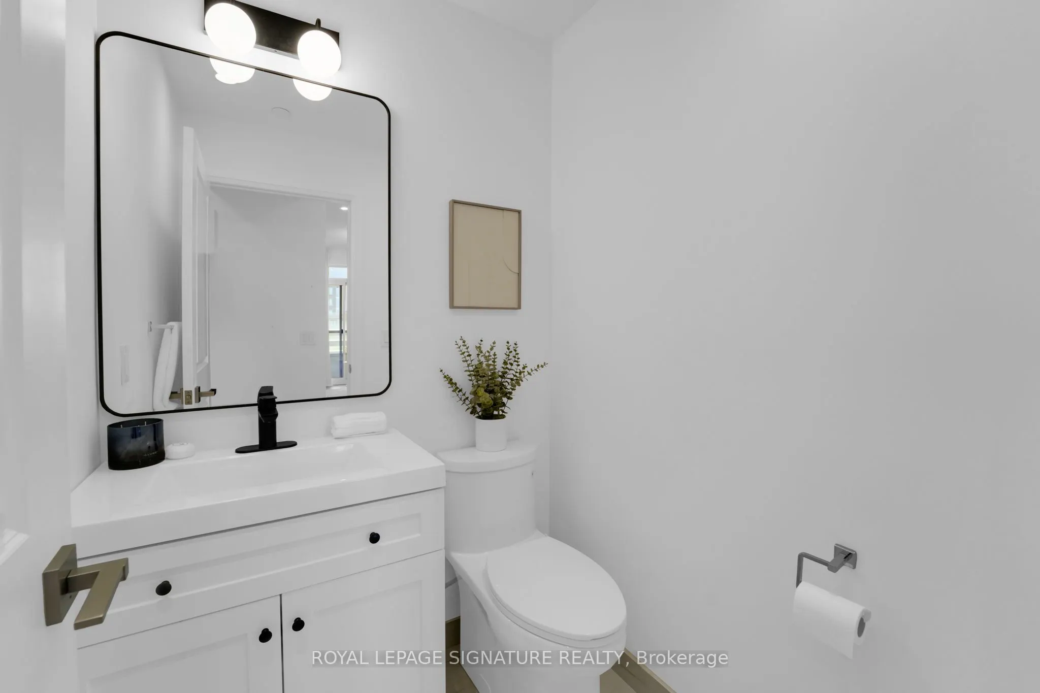 591 Sheppard Avenue E, #910